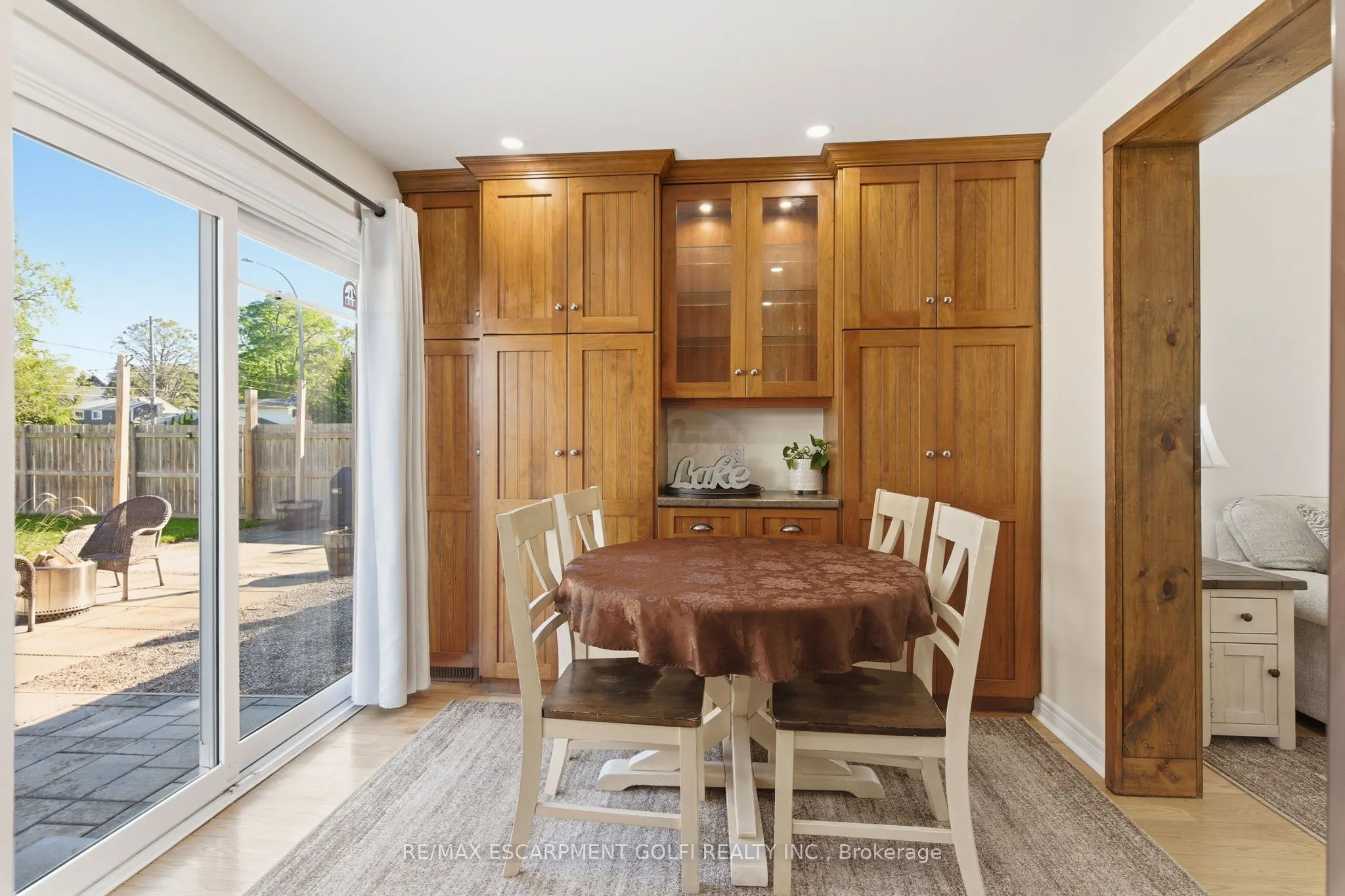 23 Glengrove Avenue