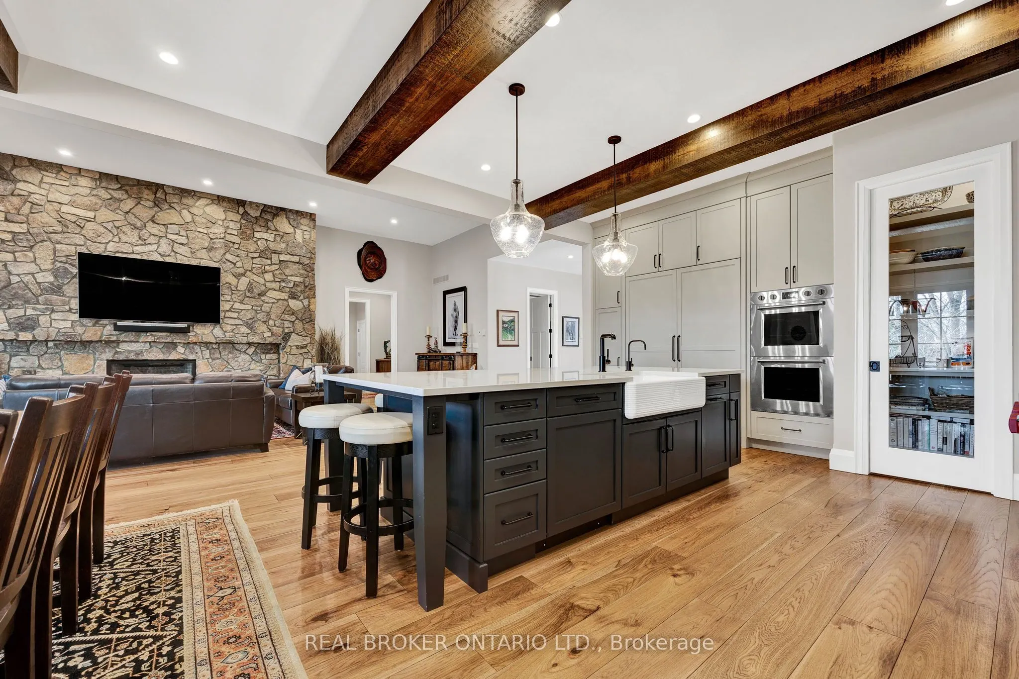 44 Pioneer Ridge Drive