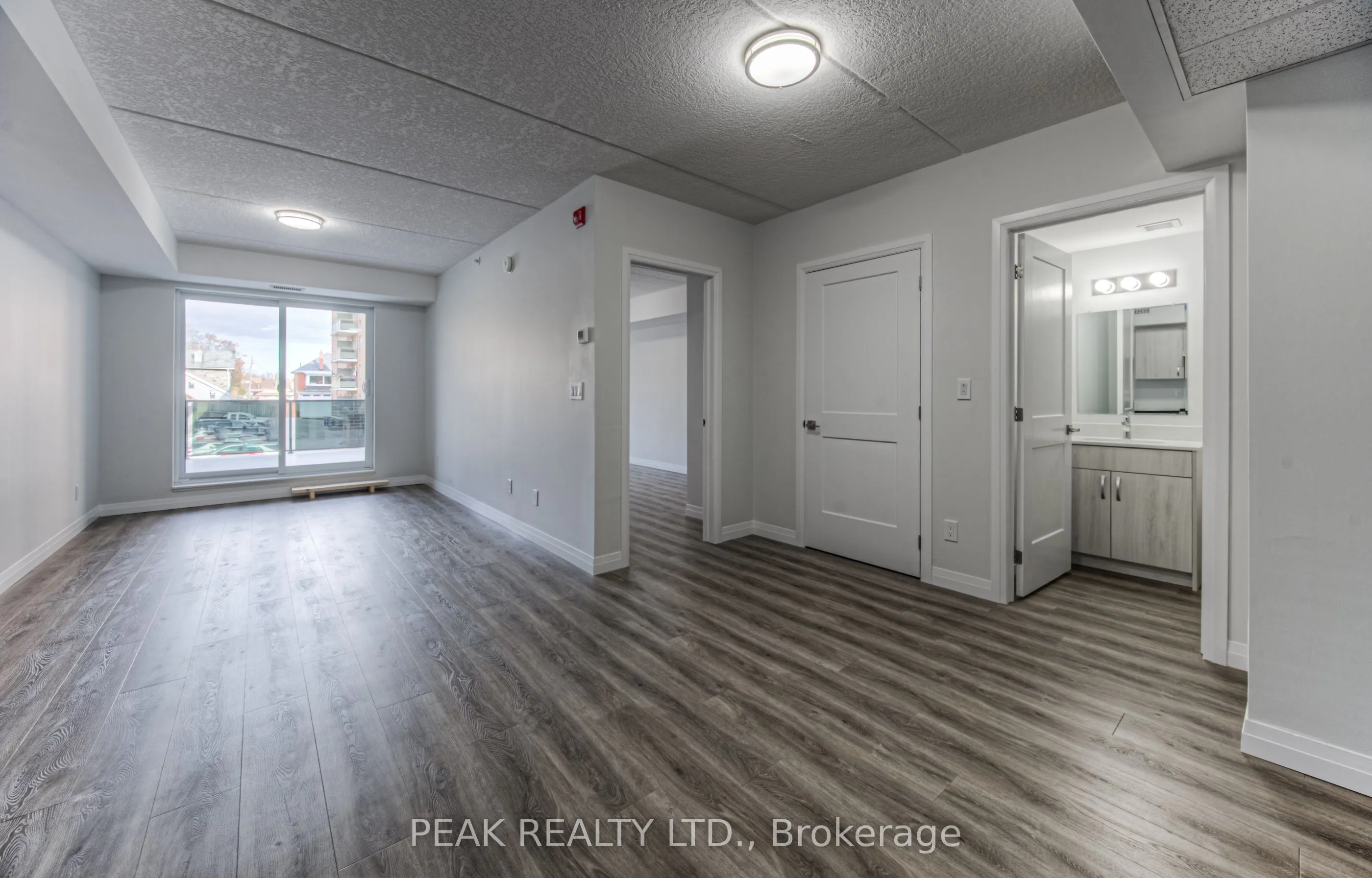 30 George Street, #410
