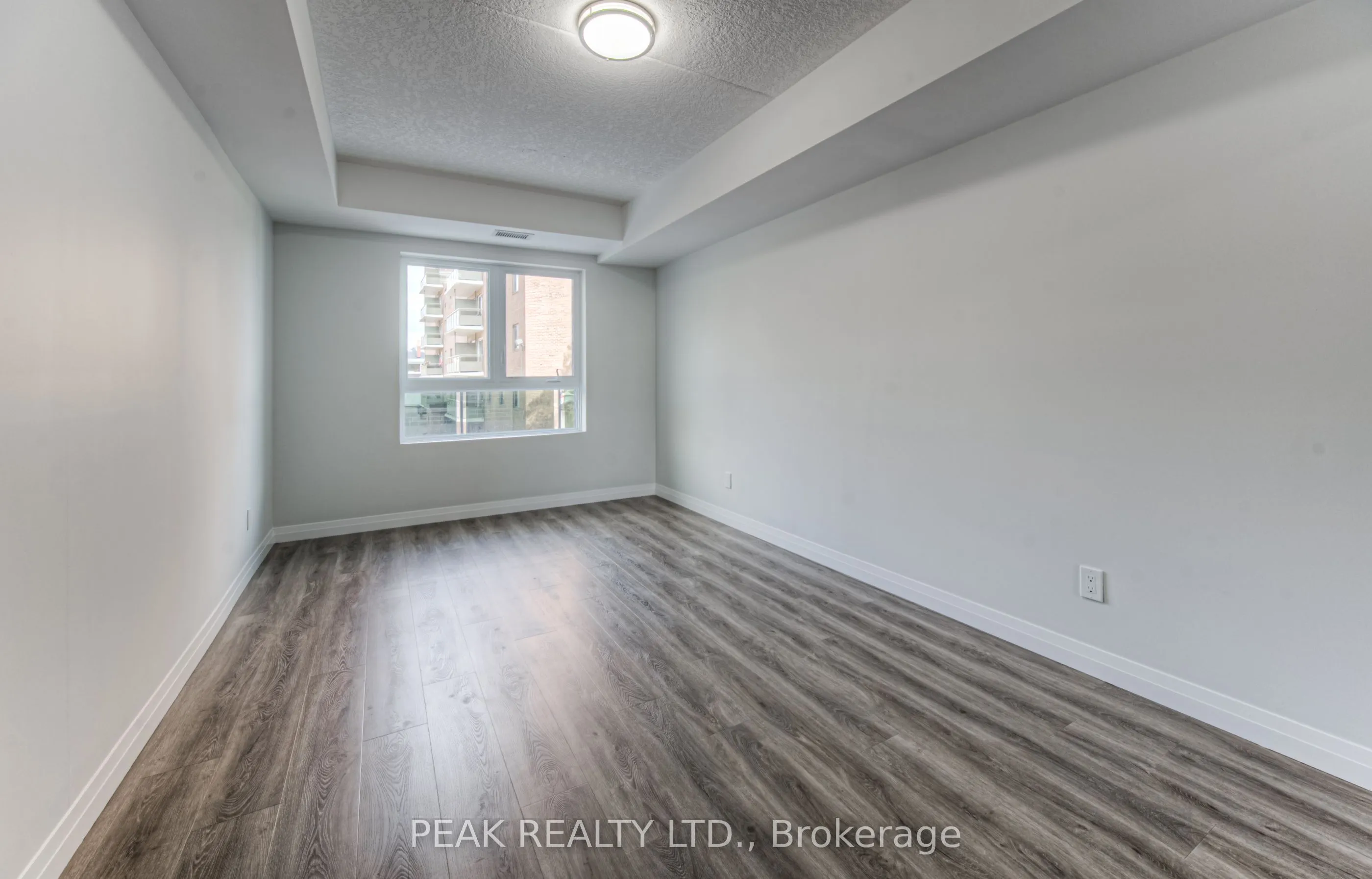 30 George Street, #410