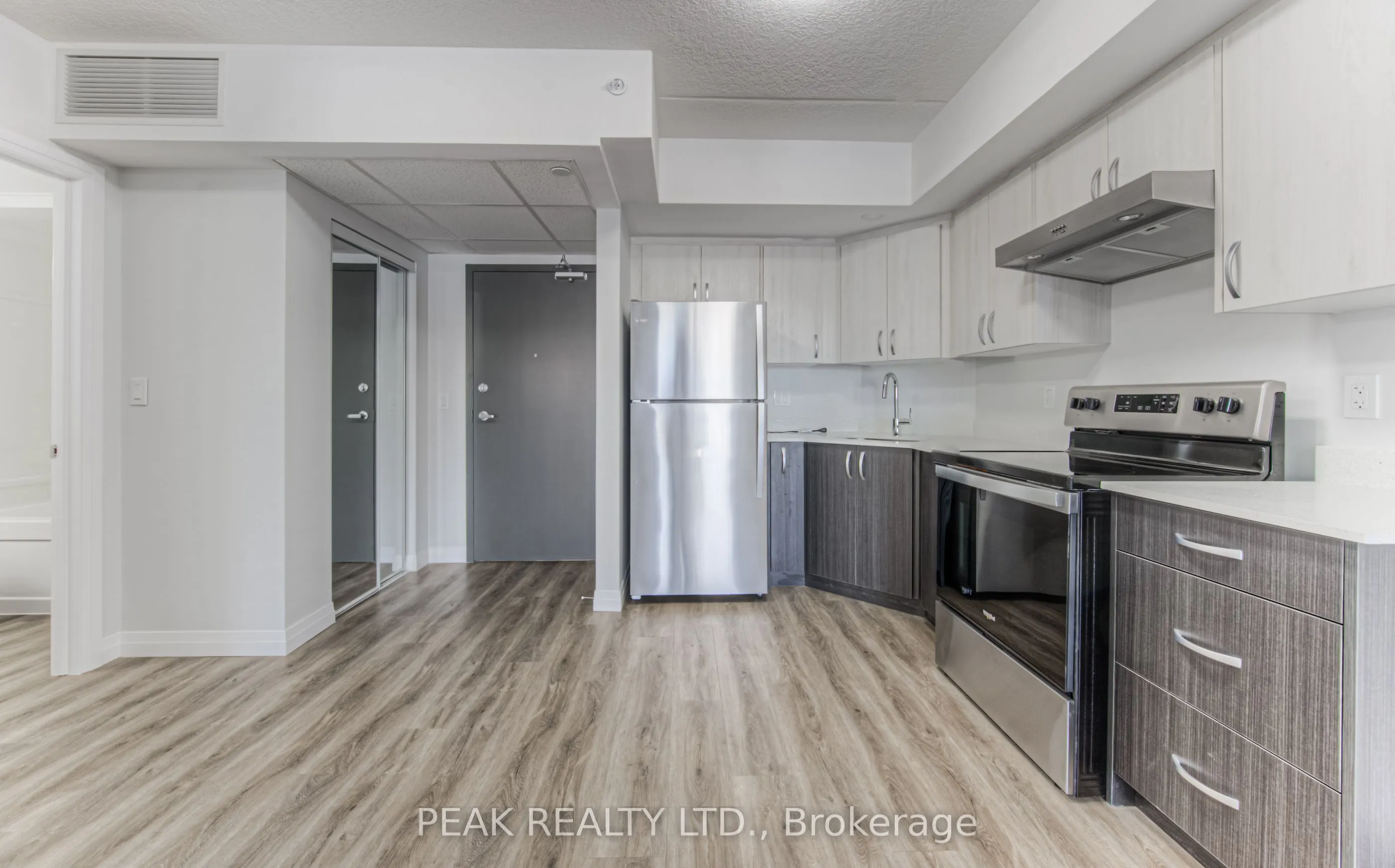 30 George Street, #410