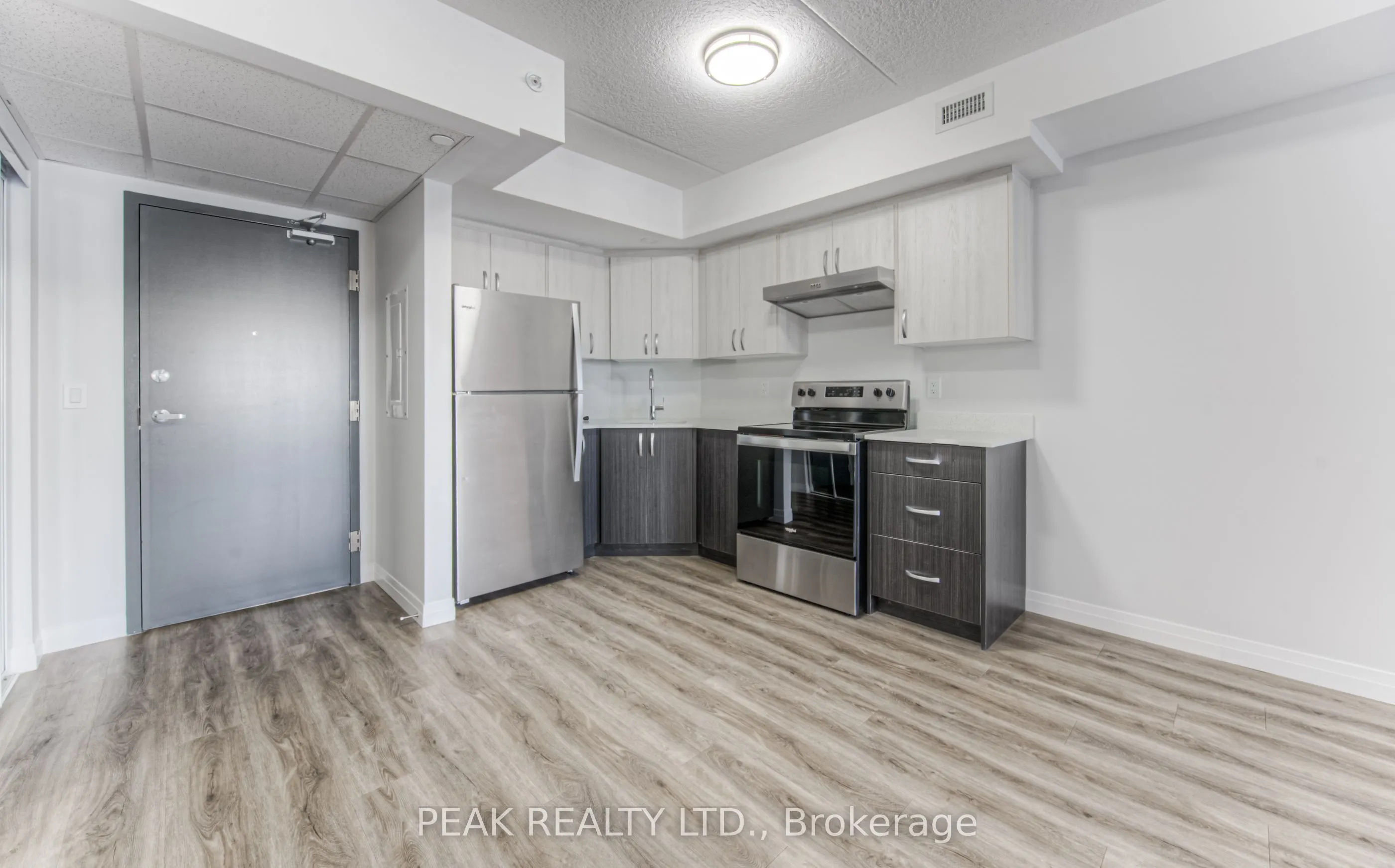 30 George Street, #410