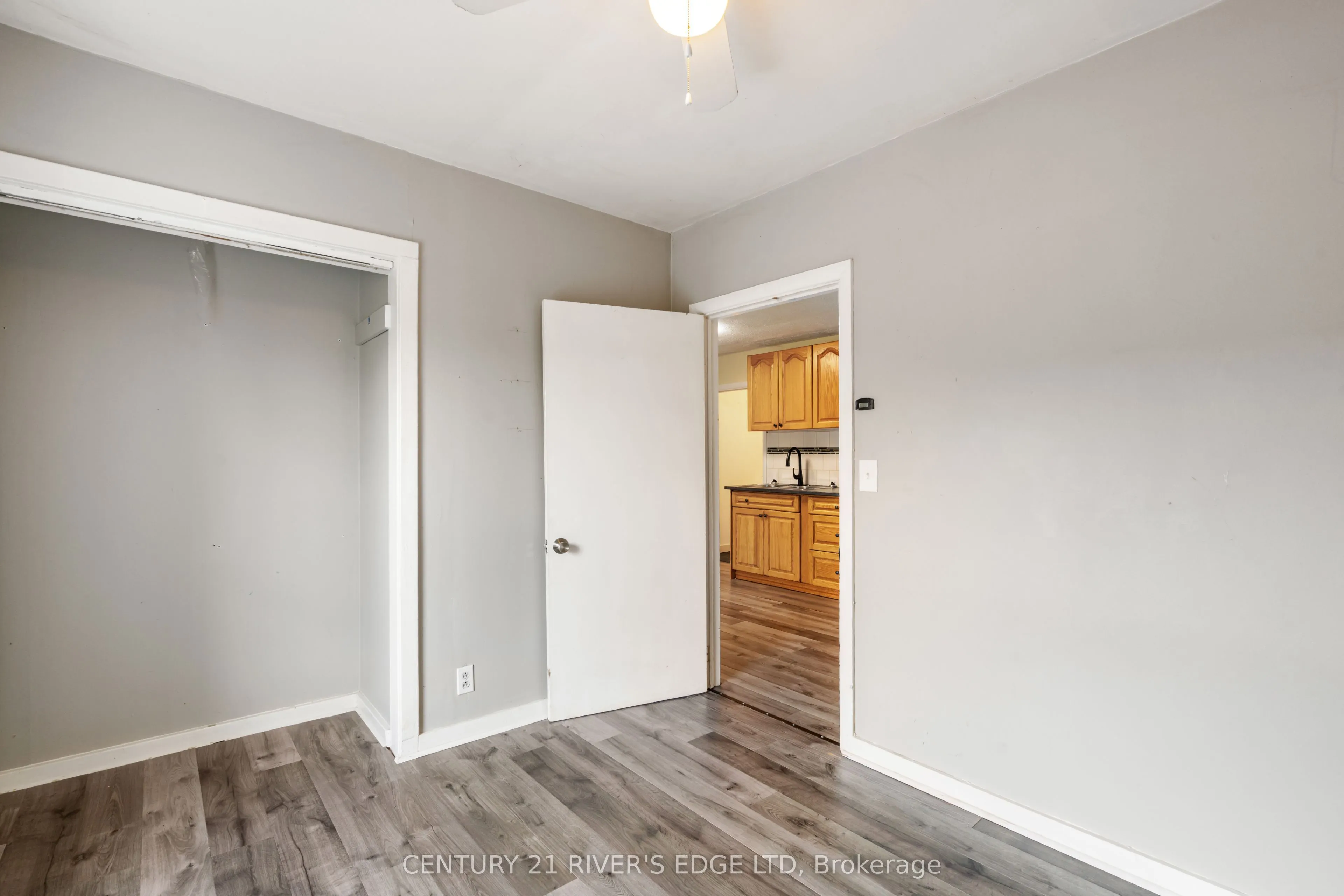 183 King Street, #4