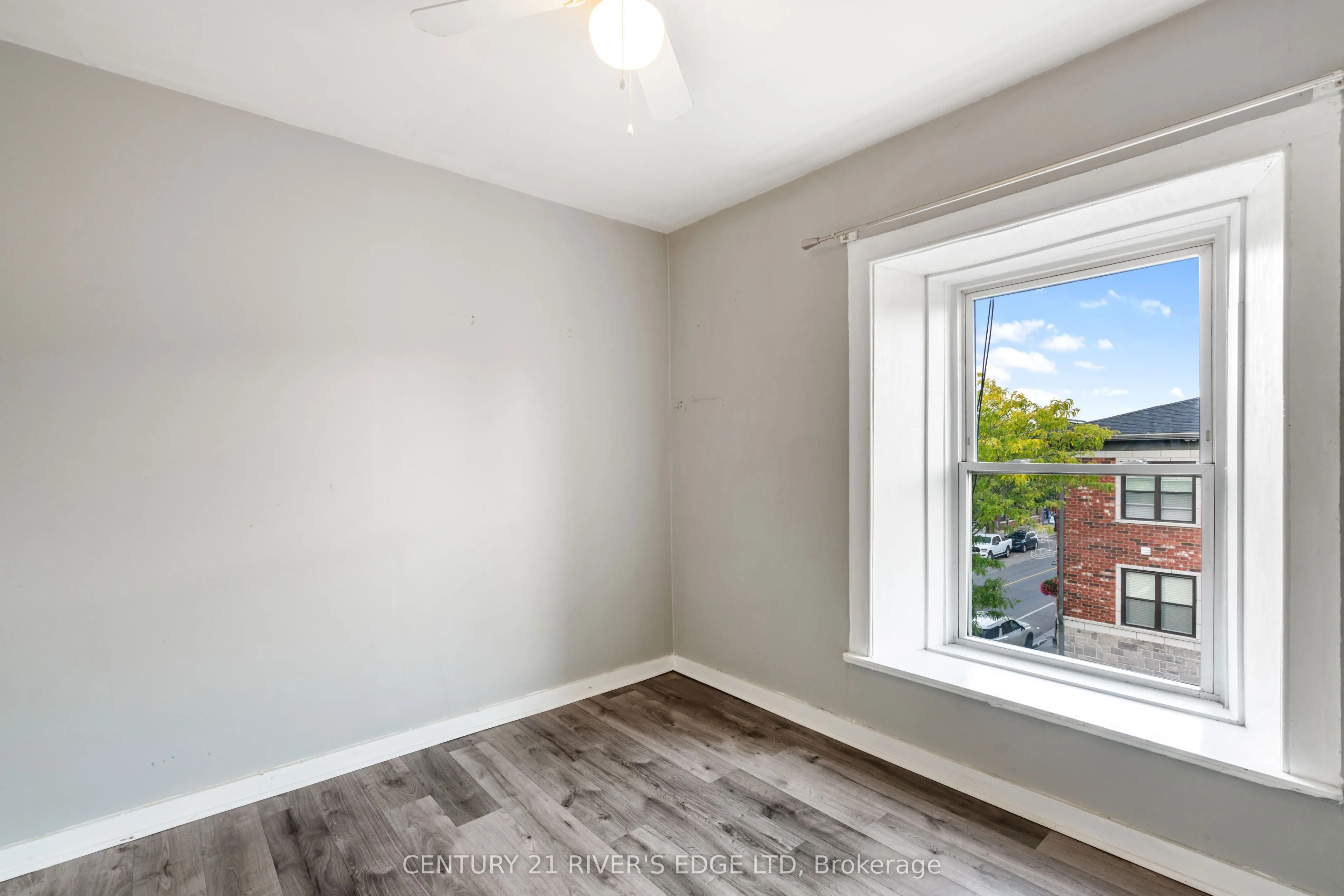 183 King Street, #4