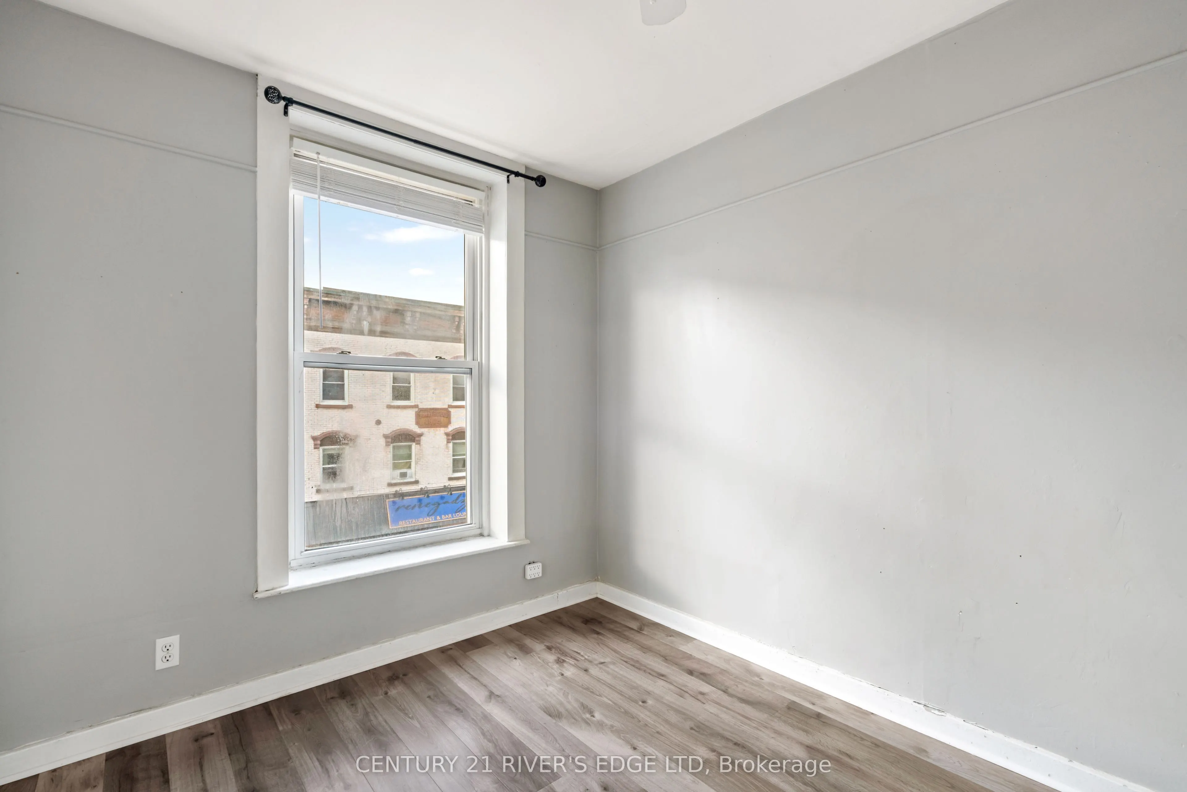 183 King Street, #4