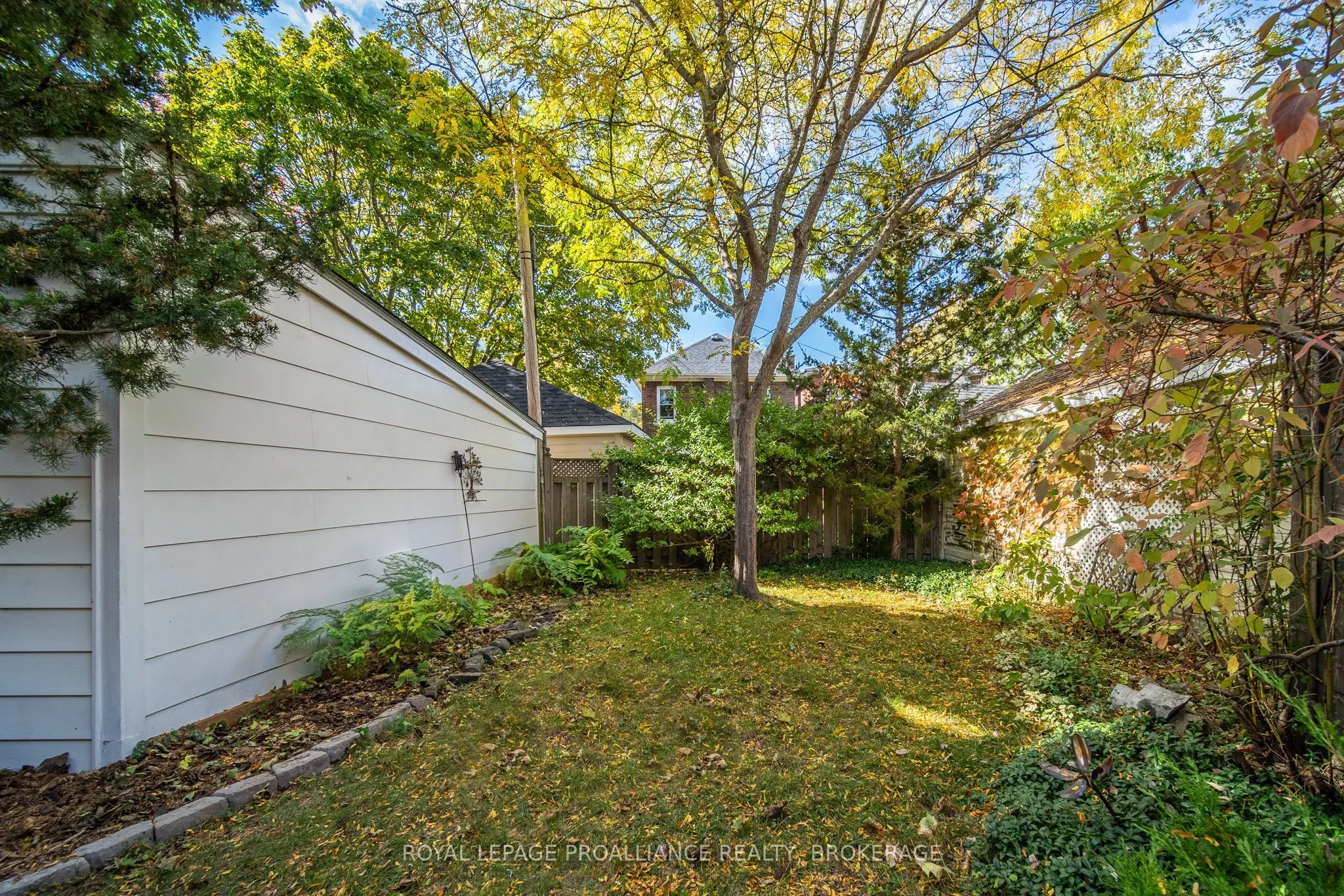 8 Graham Avenue