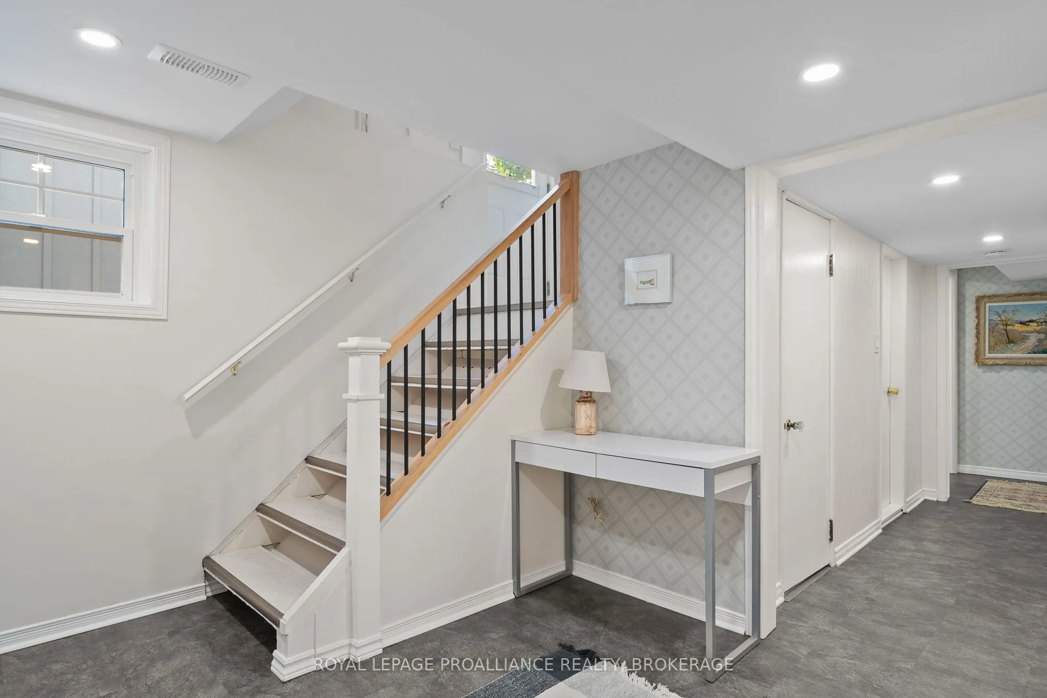 8 Graham Avenue