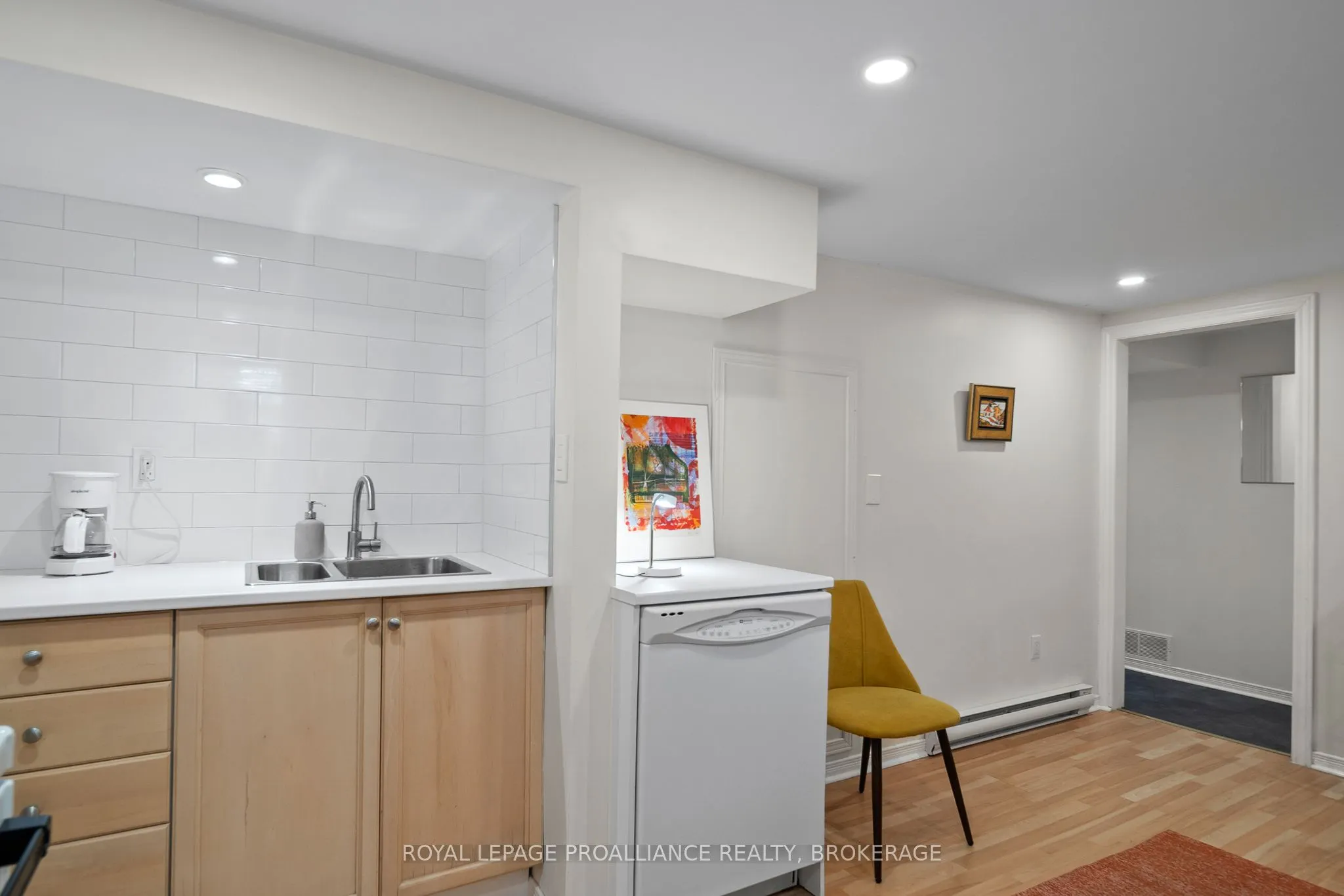 8 Graham Avenue