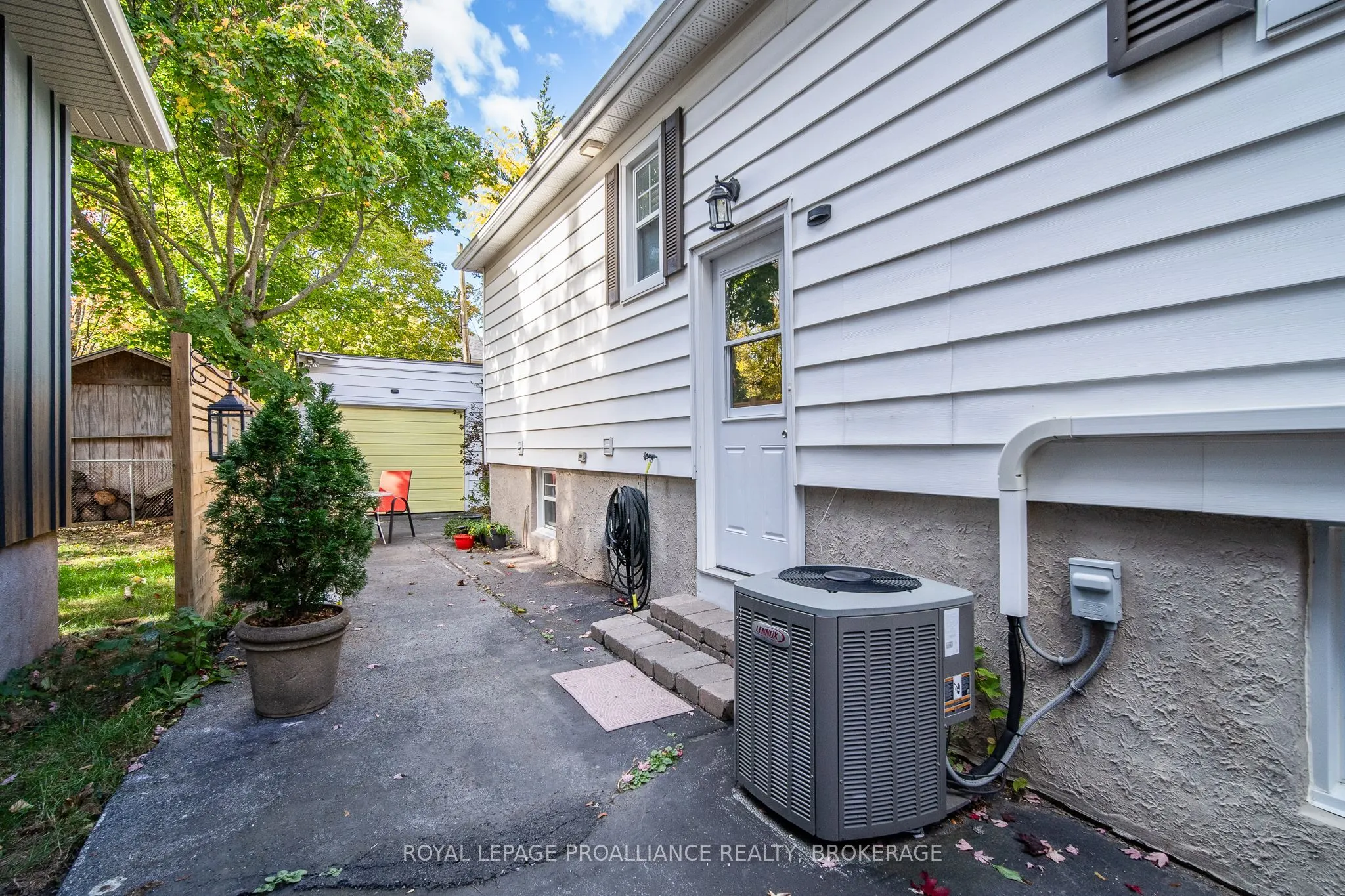 8 Graham Avenue