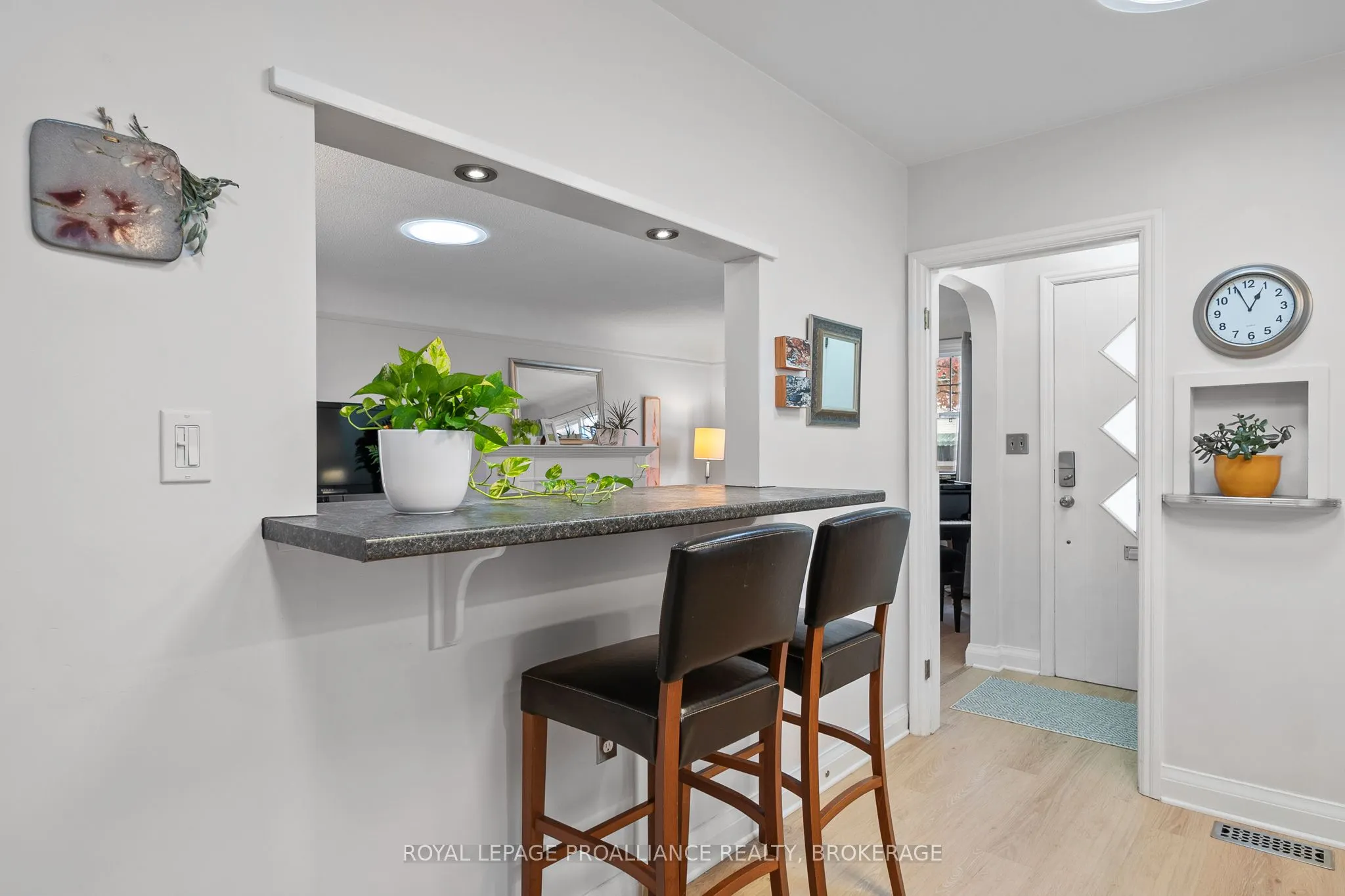 8 Graham Avenue