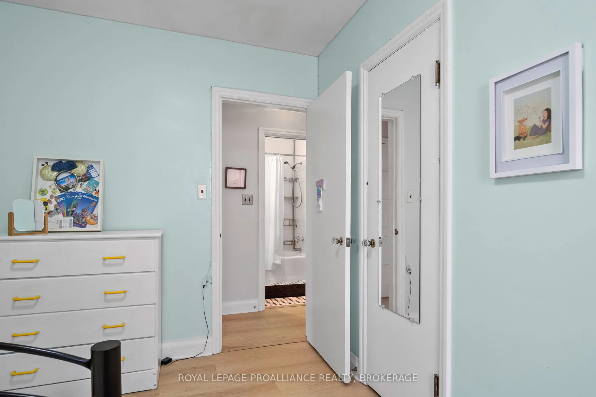 8 Graham Avenue