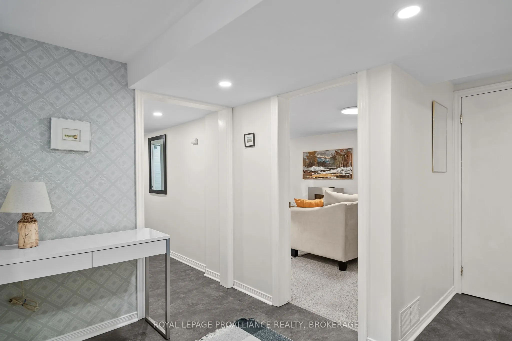 8 Graham Avenue