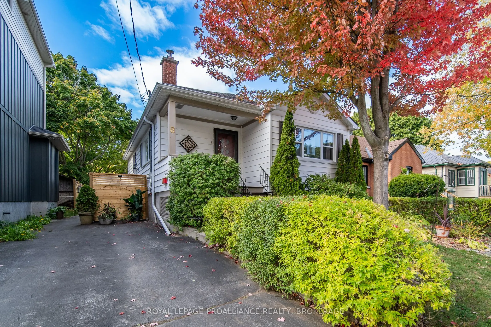 8 Graham Avenue
