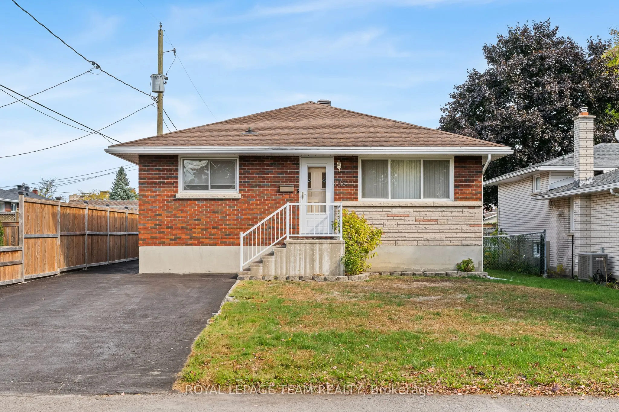 1987 Cochrane Street
