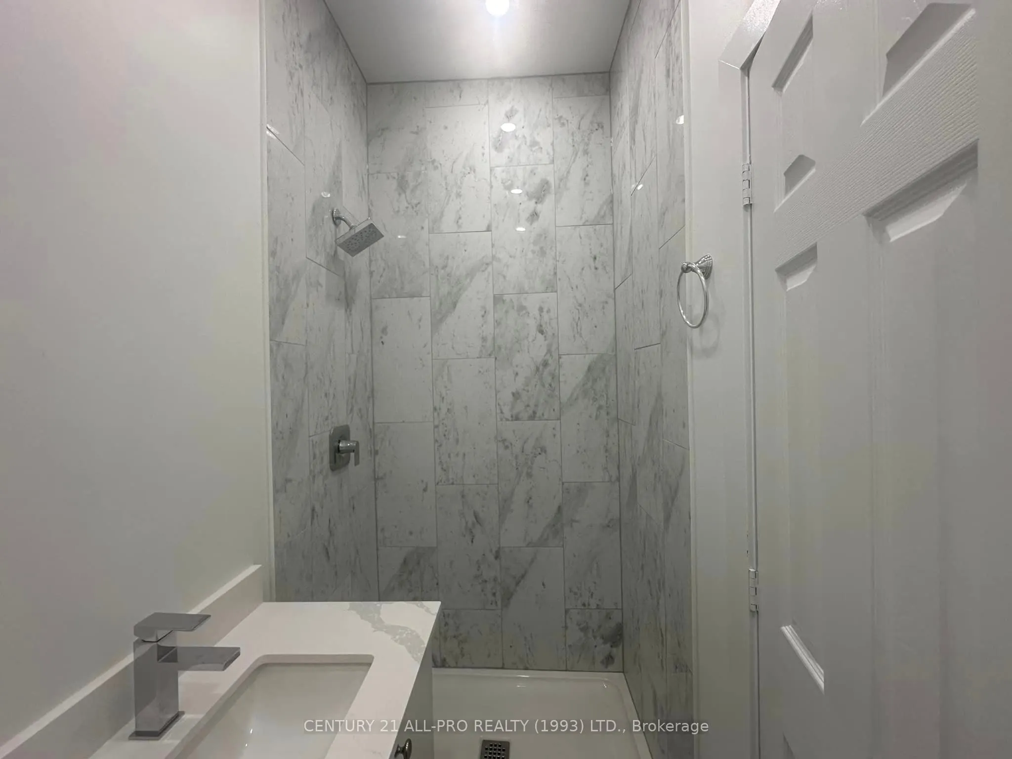 82 King Street W, #Unit 2