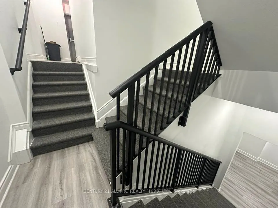 82 King Street W, #Unit 2