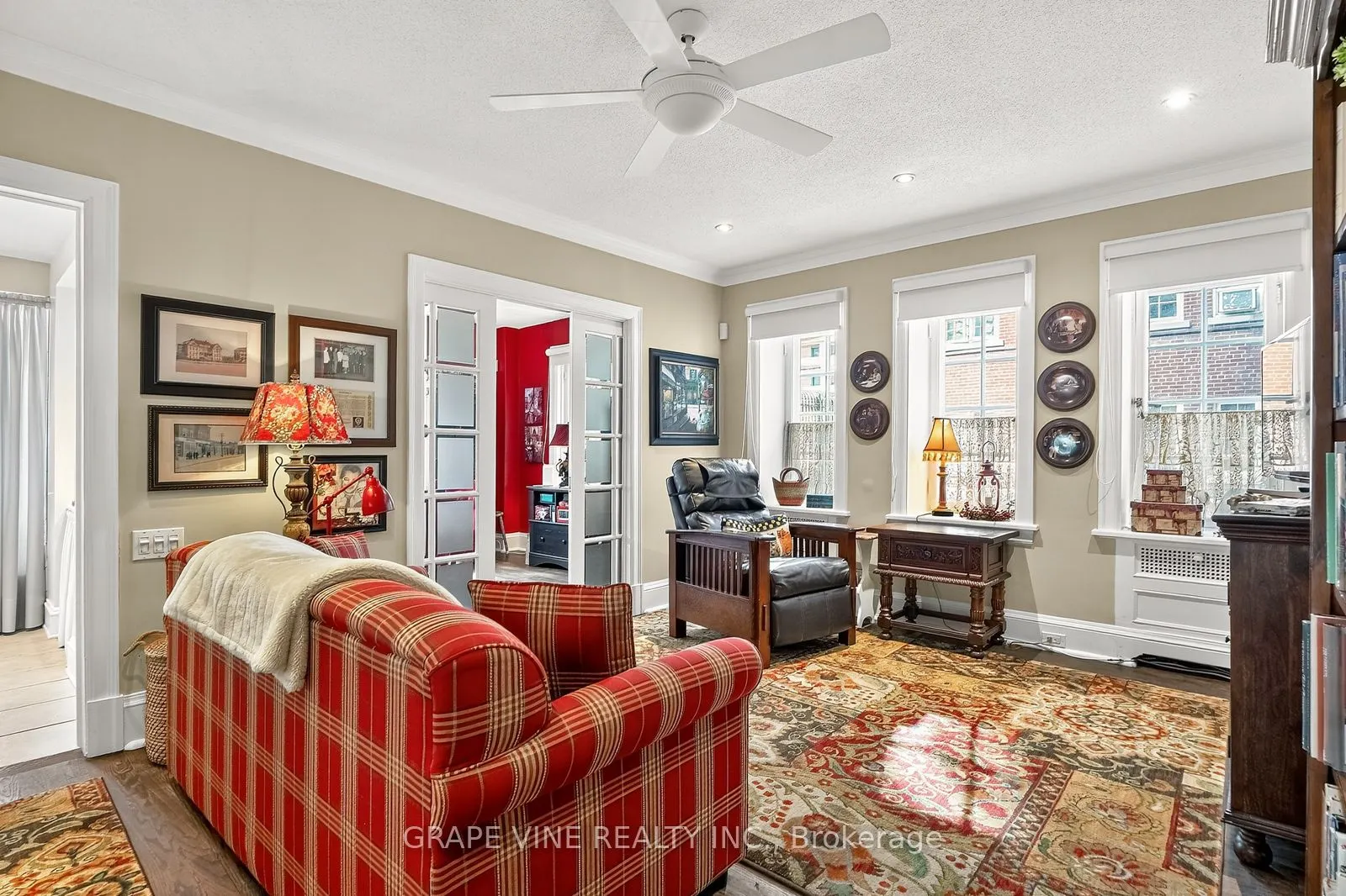 260 Metcalfe Street, #1D