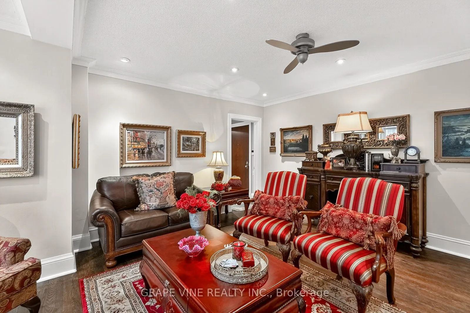 260 Metcalfe Street, #1D