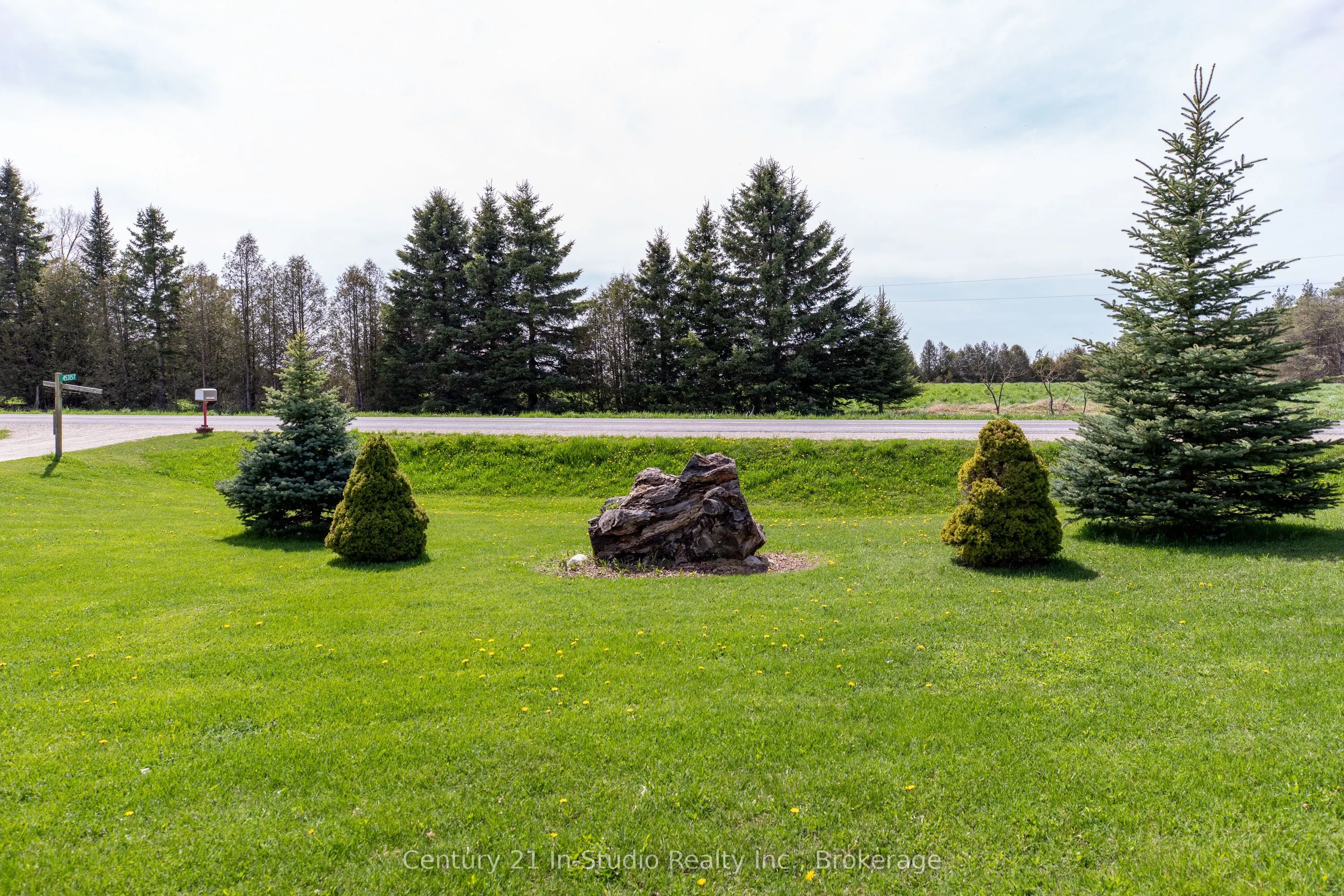 453157 Grey Road 2