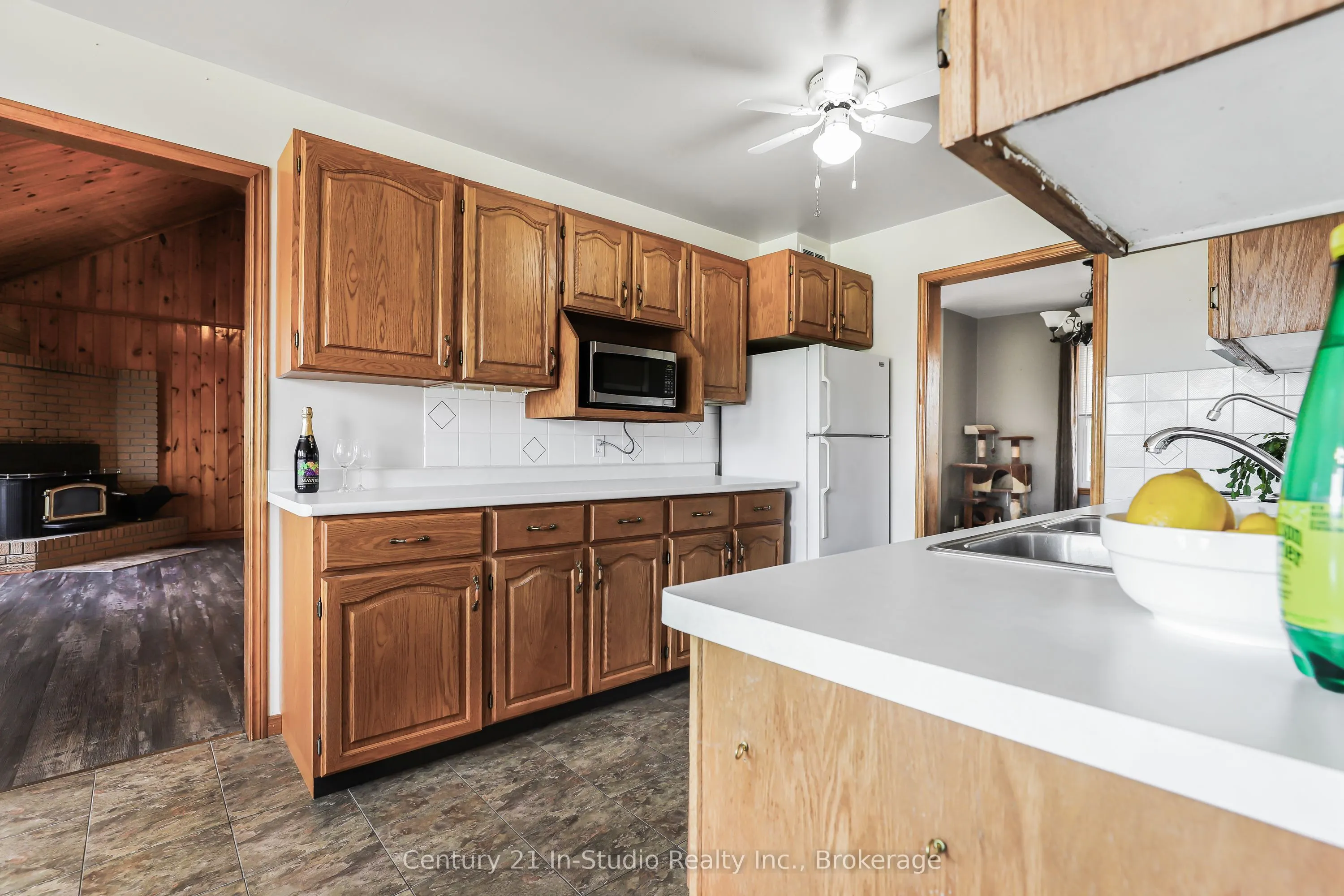 453157 Grey Road 2