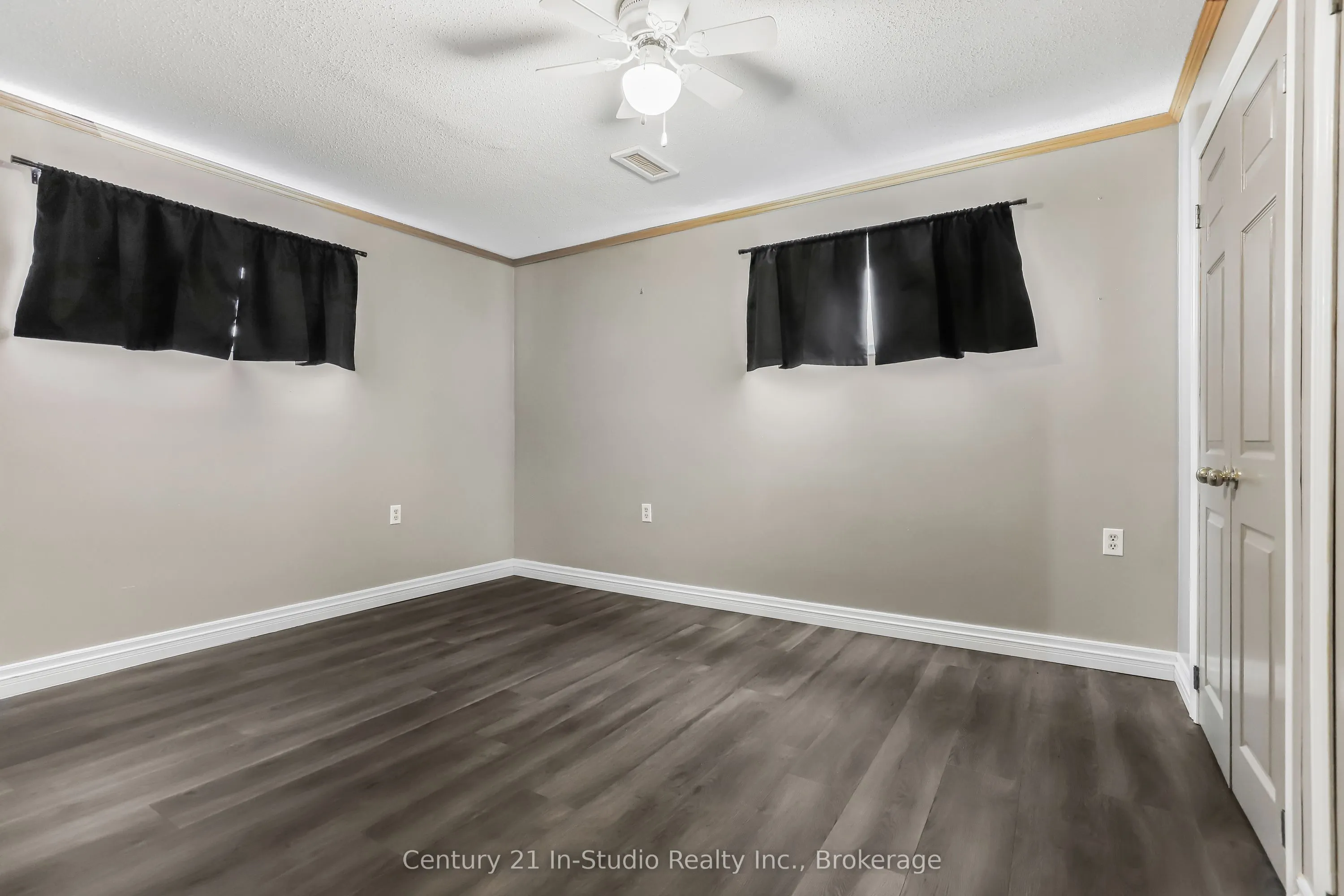 453157 Grey Road 2