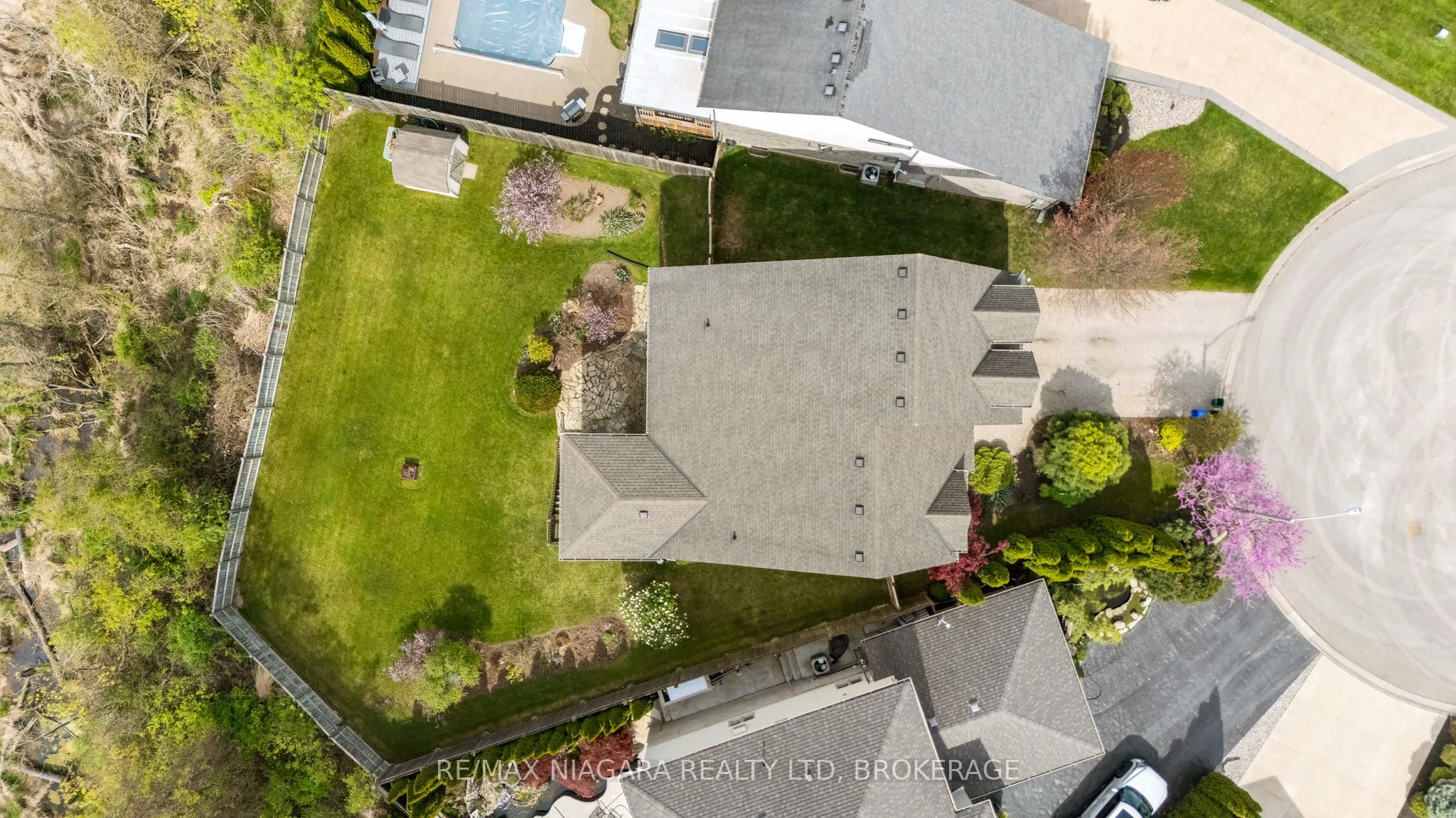 8311 VEGTER Court