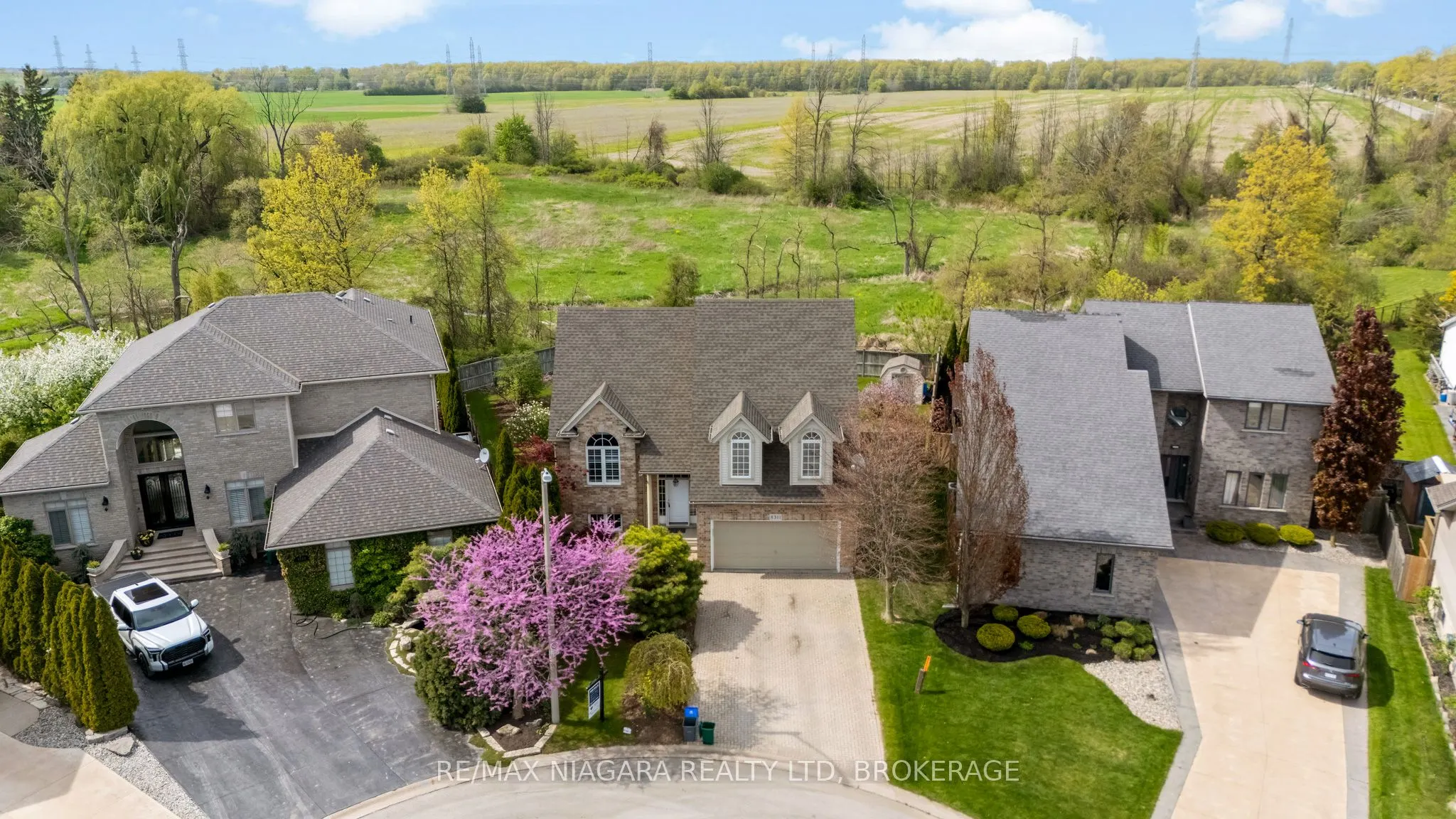 8311 VEGTER Court