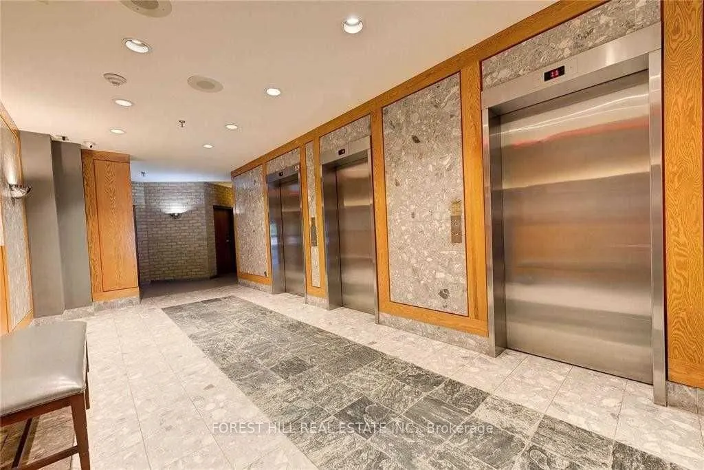 695 Richmond Street, #1111