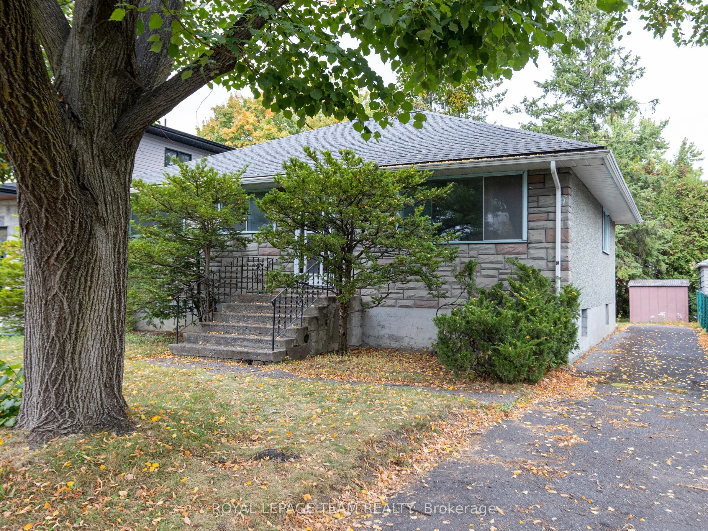 1231 Ridgemont Avenue
