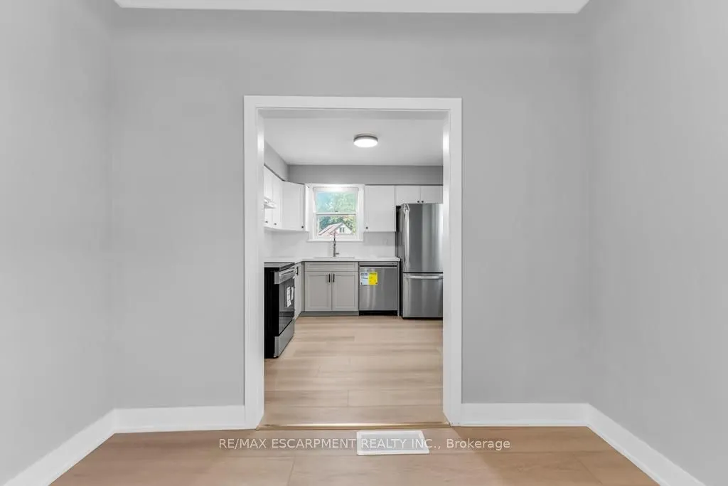 9 Elaine Court