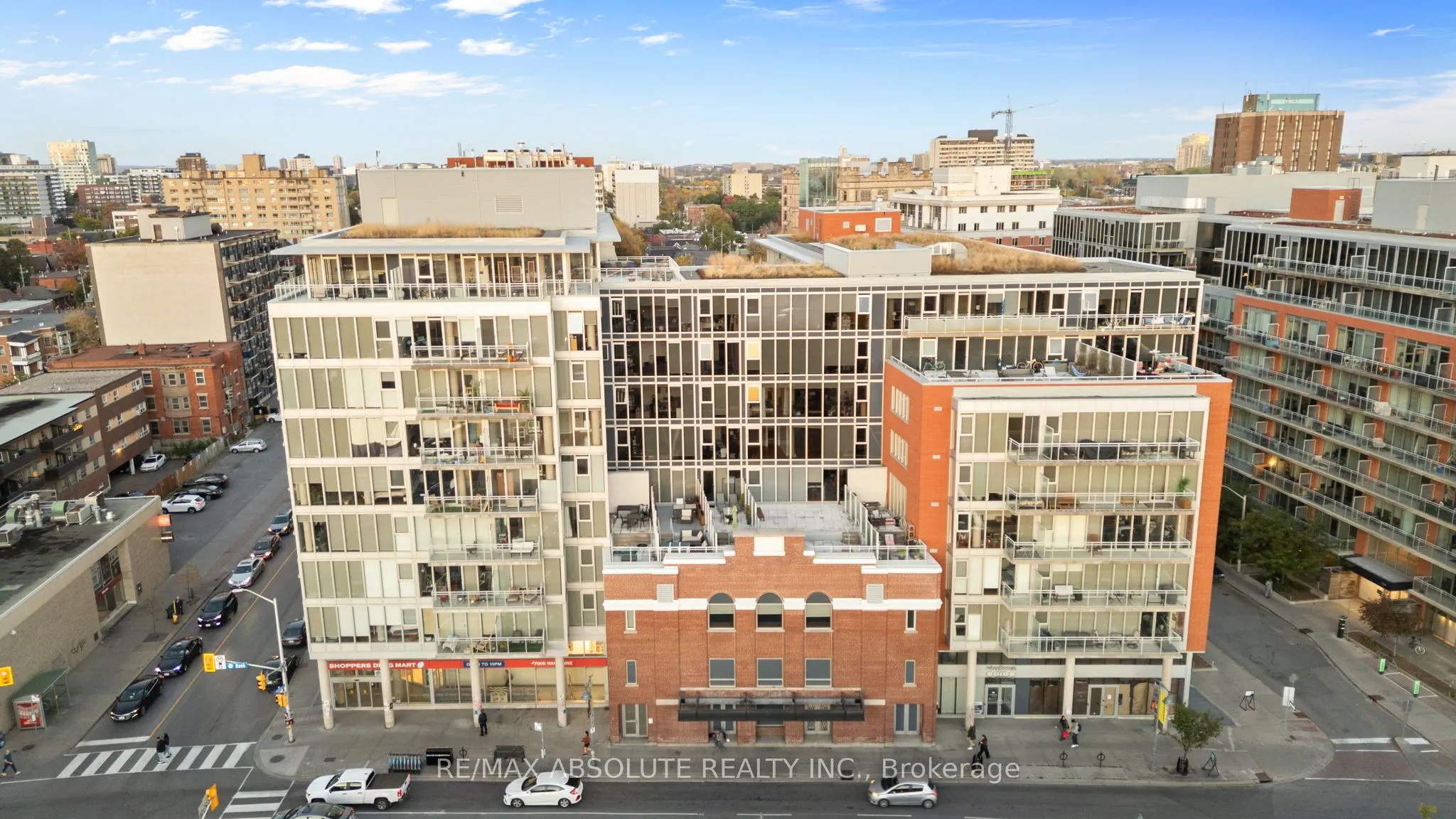 354 Gladstone Avenue, #906