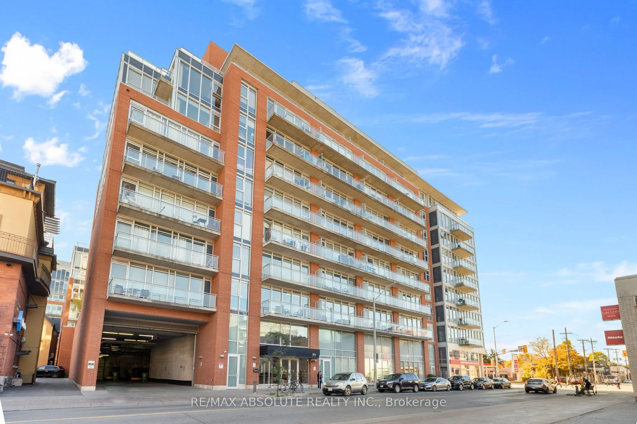 354 Gladstone Avenue, #906