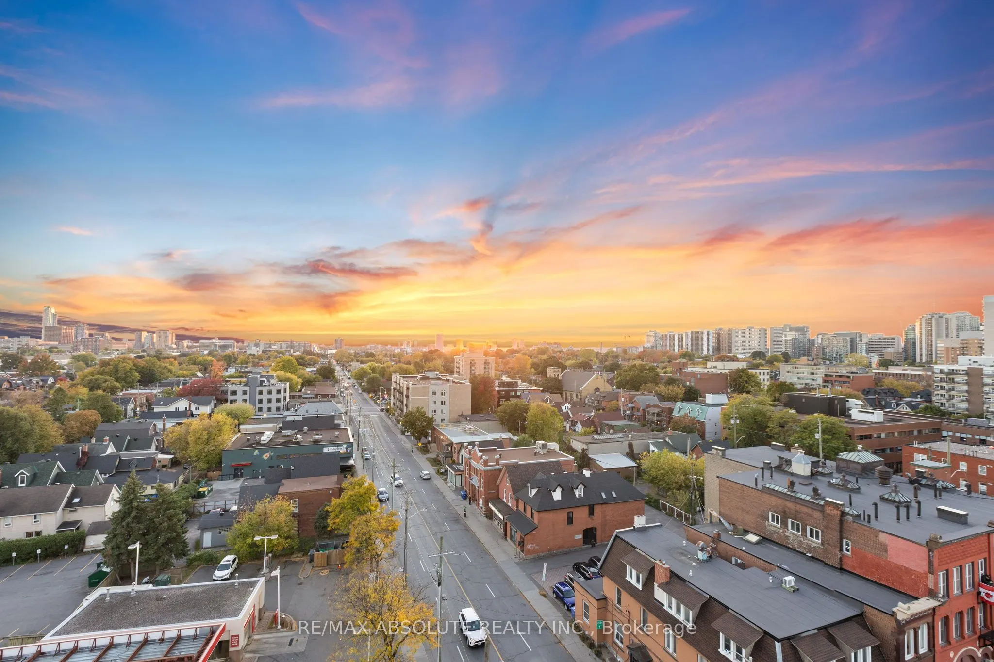 354 Gladstone Avenue, #906