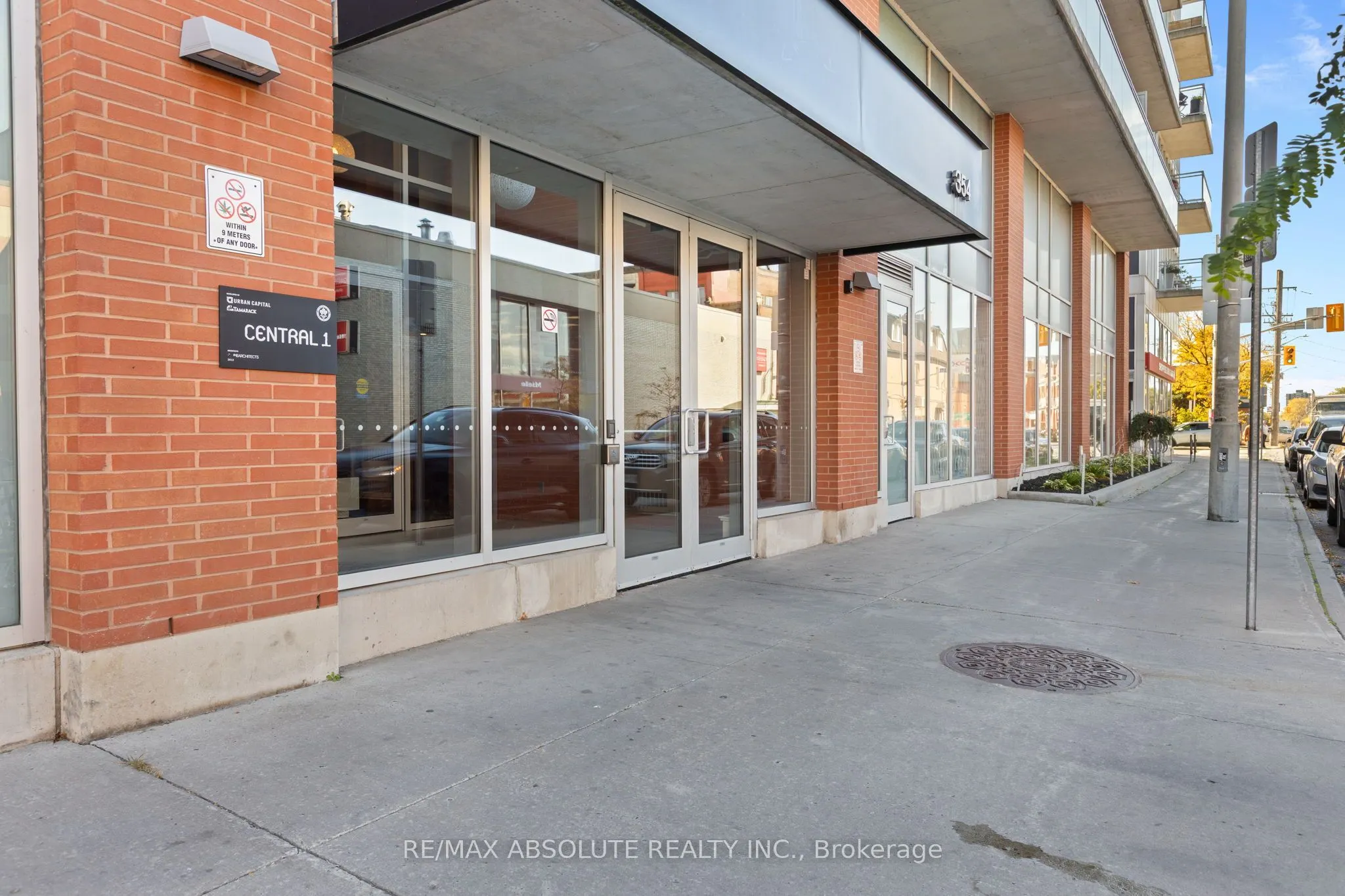 354 Gladstone Avenue, #906