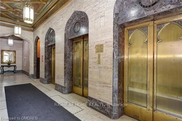 36 JAMES Street S, #1406