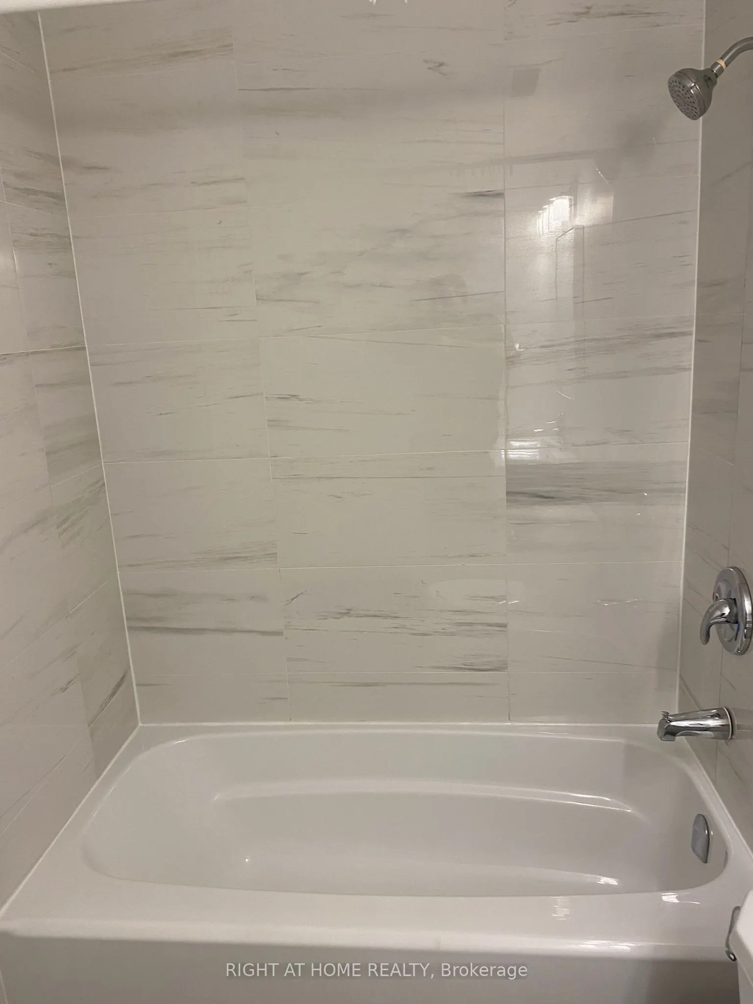 36 JAMES Street S, #1406
