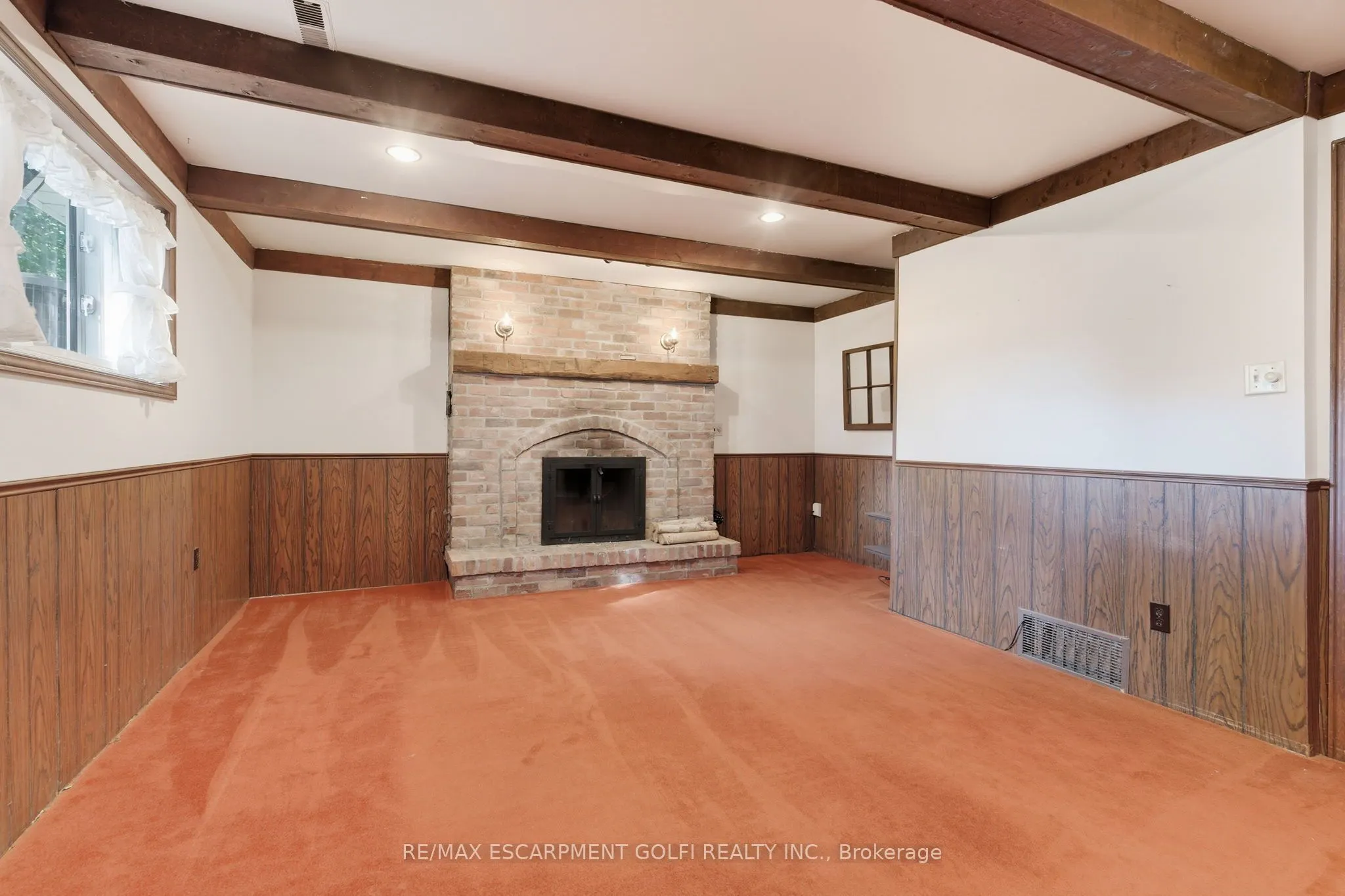 7 Farmer Court