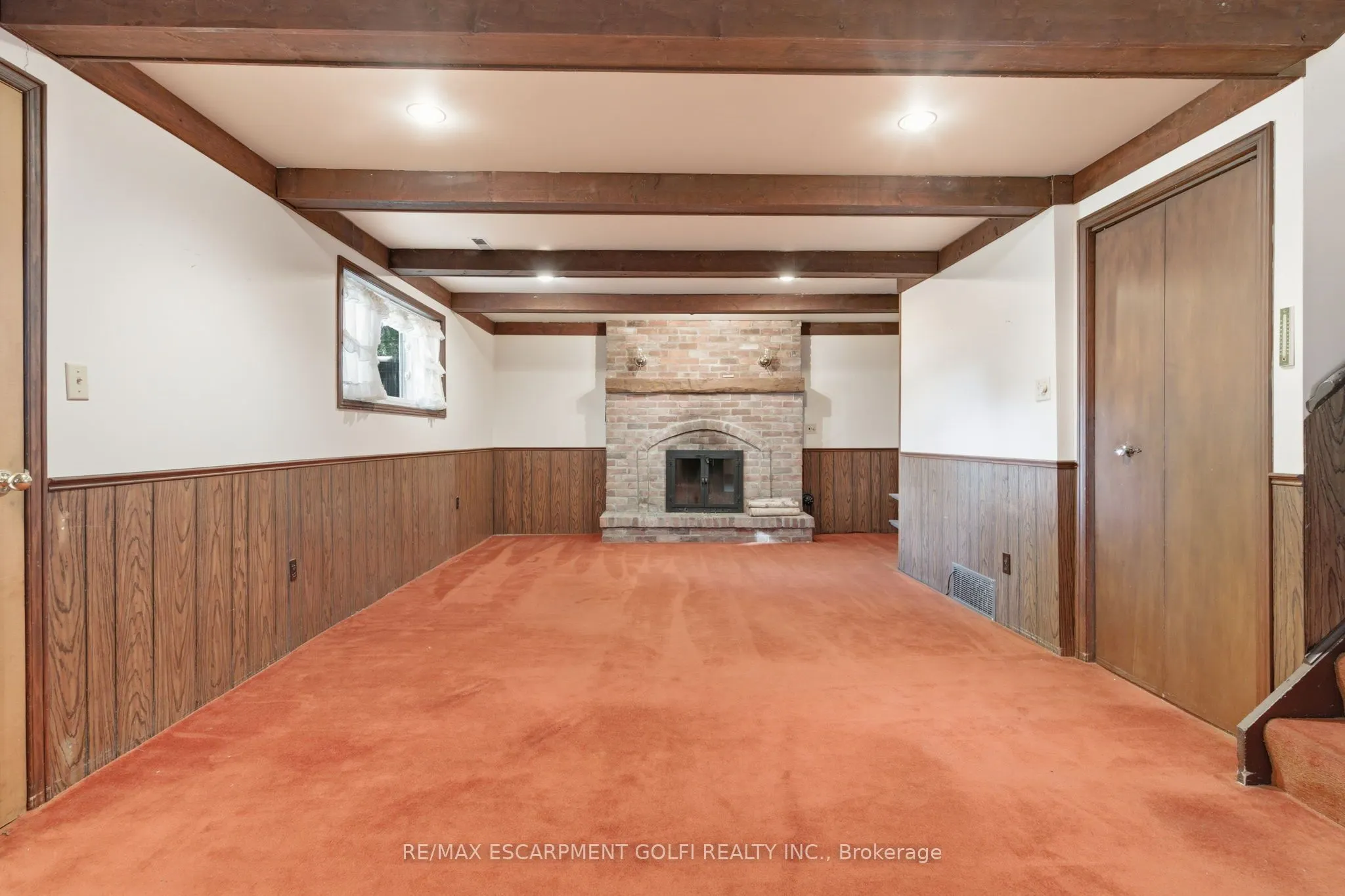 7 Farmer Court
