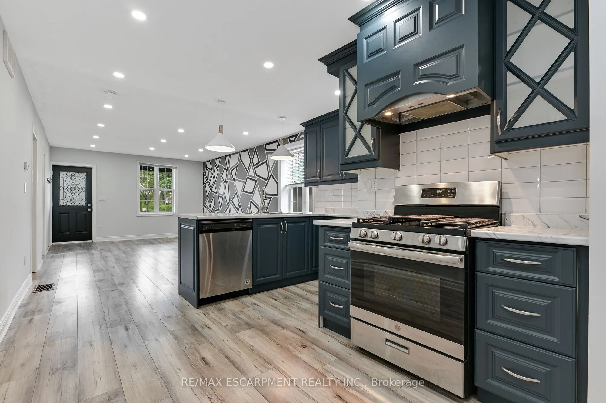 54 Craigmiller Avenue, #Upper