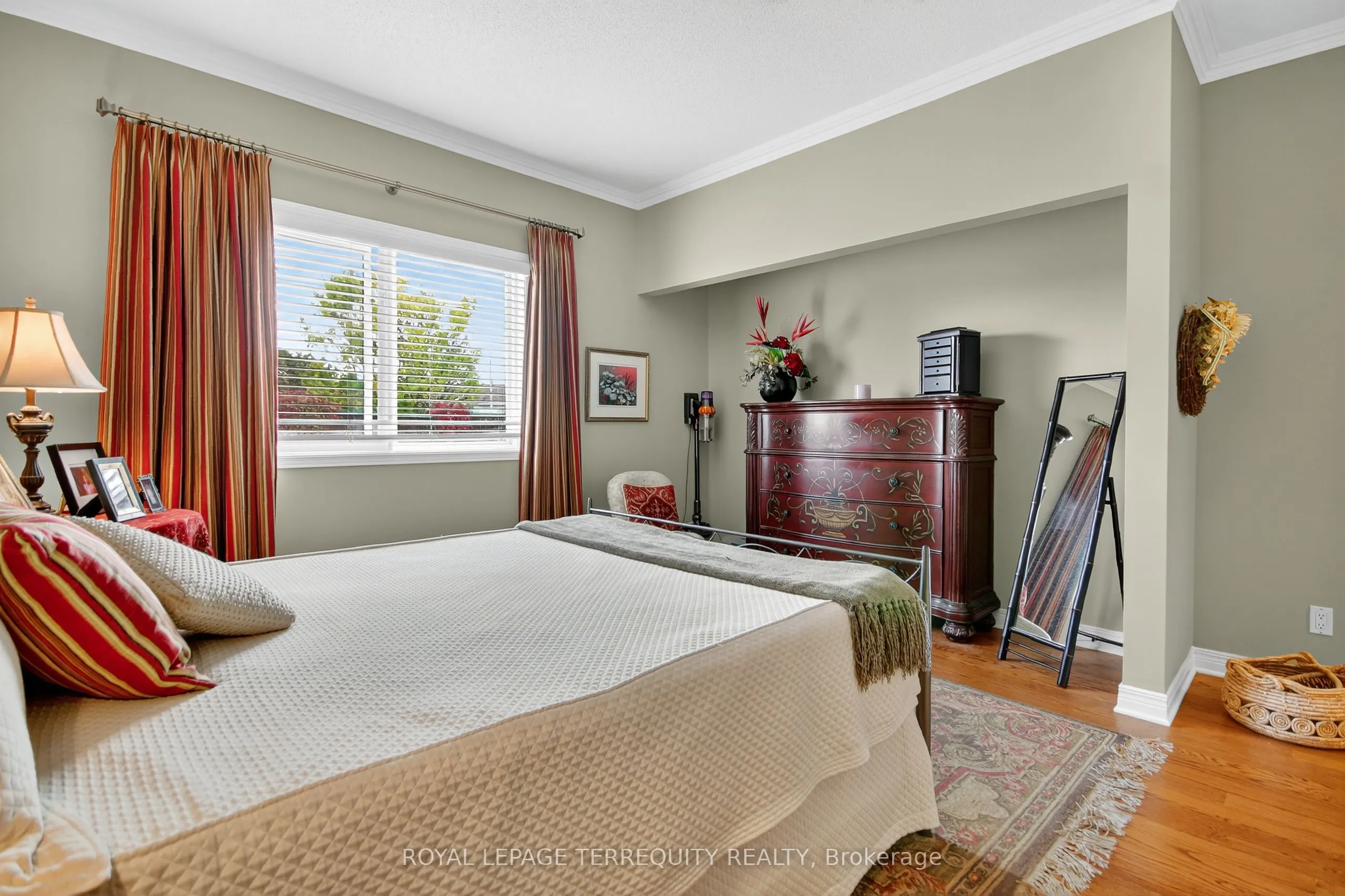 96 Allanford Avenue