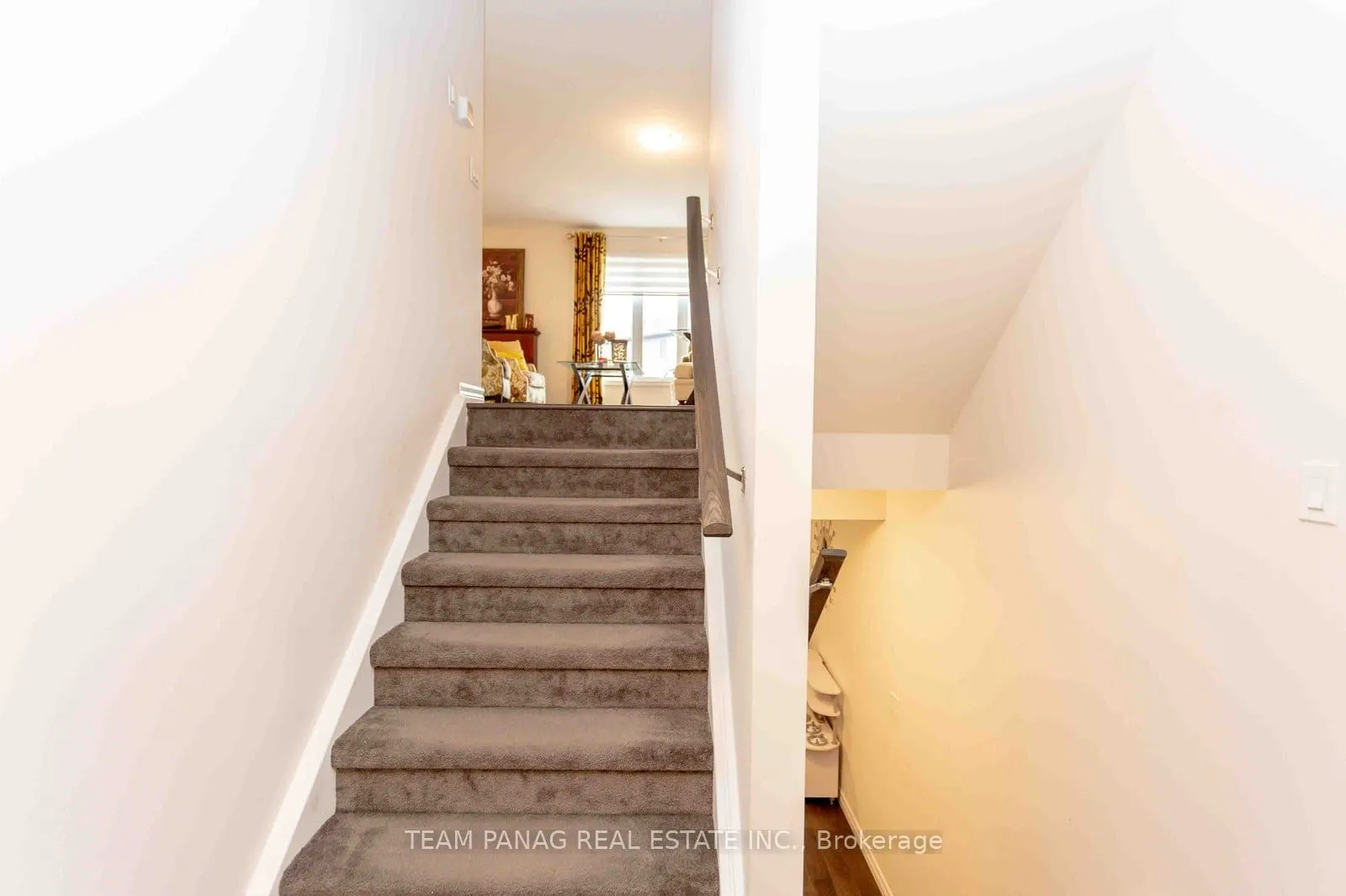 3400 CASTLE ROCK Place, #105