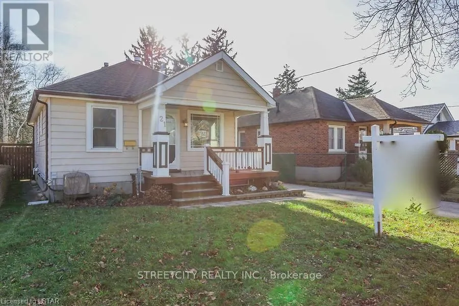 21 Eastman Avenue