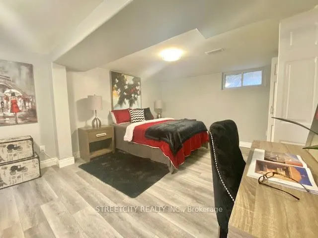 21 Eastman Avenue