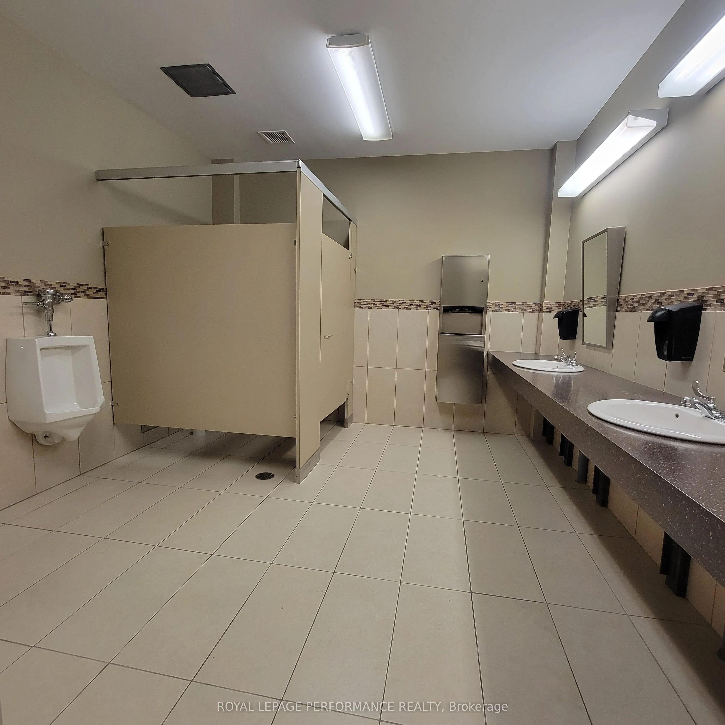 4471 INNES Road, #200