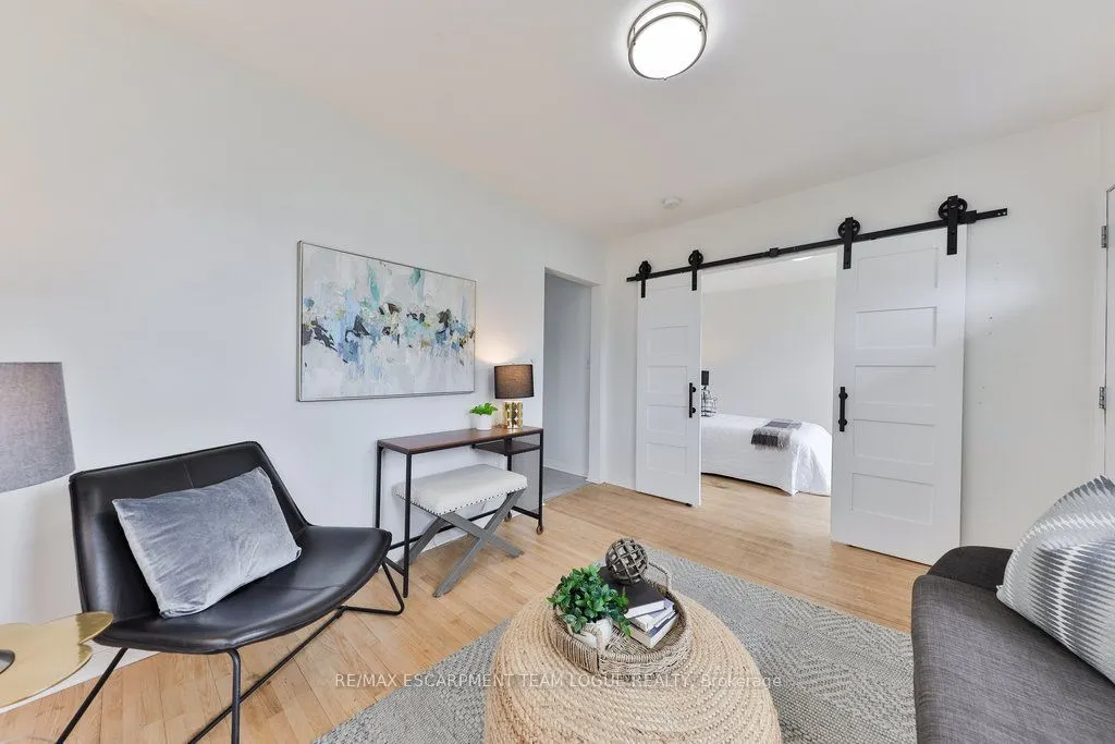 43 Grandview Drive