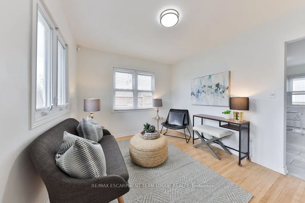 43 Grandview Drive