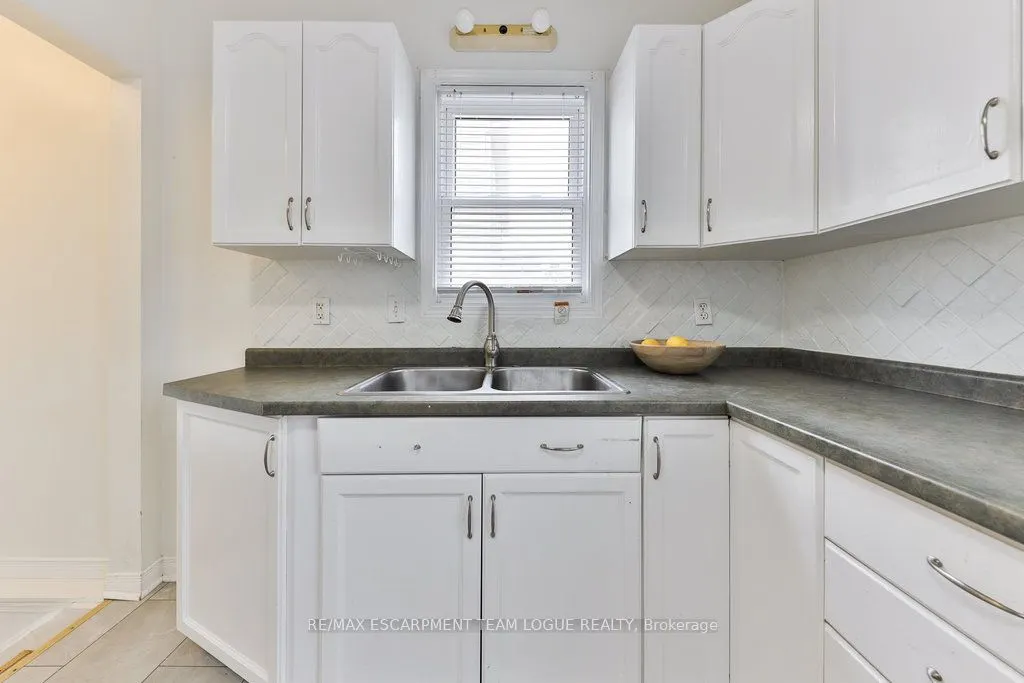 43 Grandview Drive