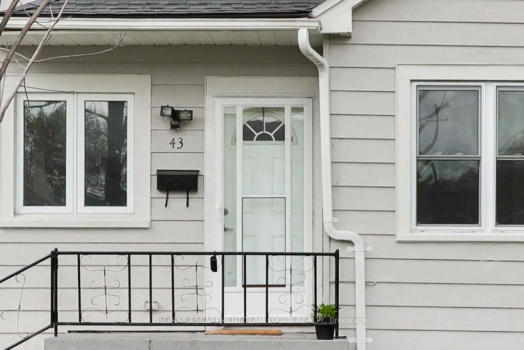 43 Grandview Drive