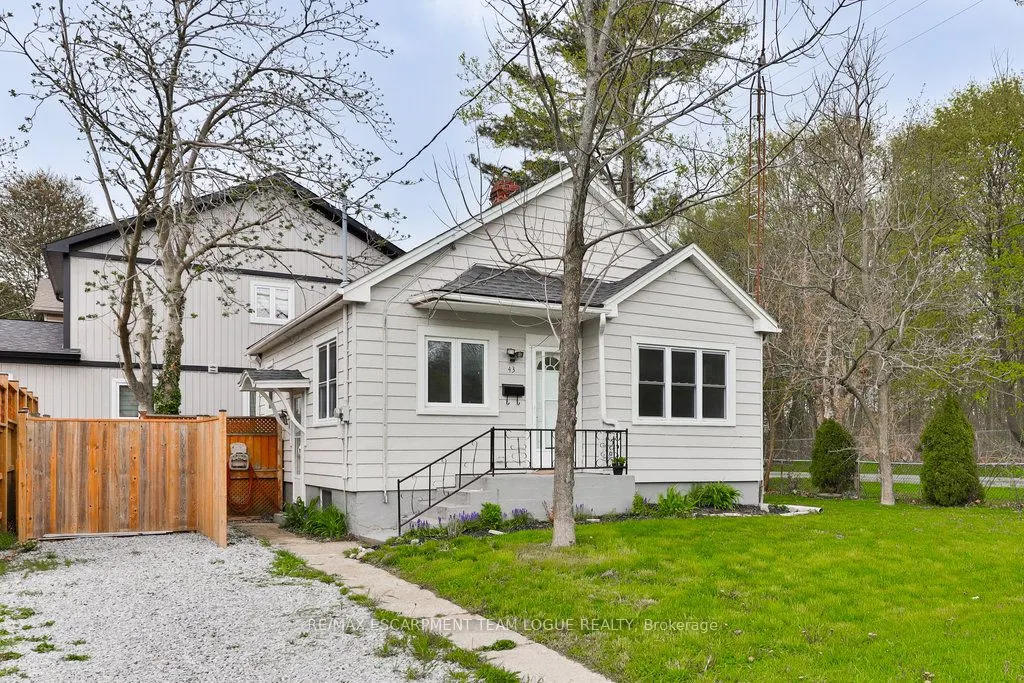 43 Grandview Drive