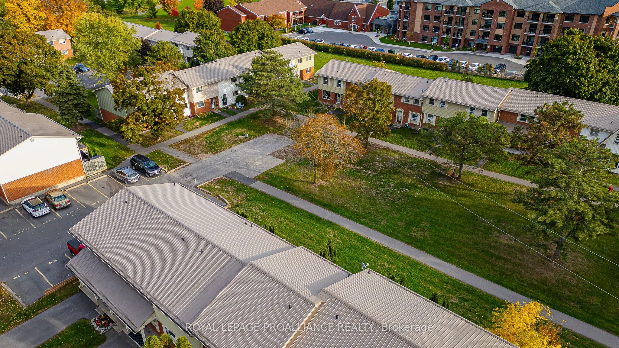 207D North Park Street, #39